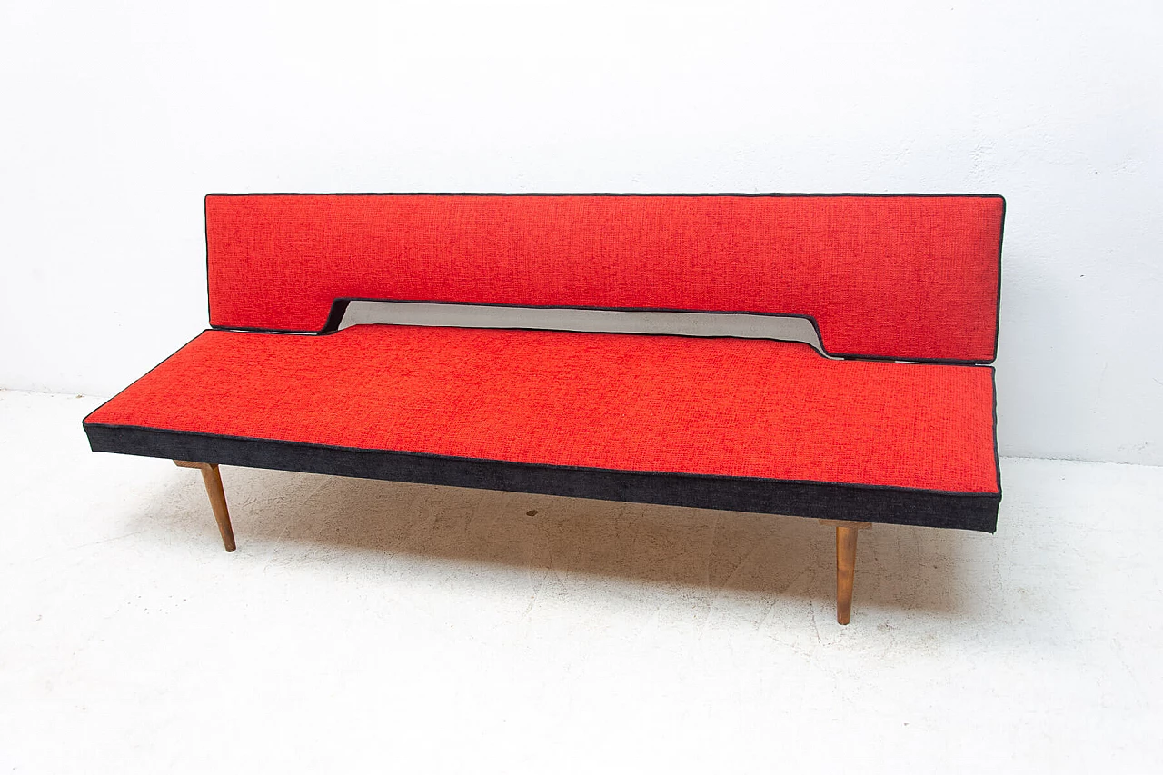 Reupholstered folding dormeuse by Miroslav Navrátil, 1960s 18