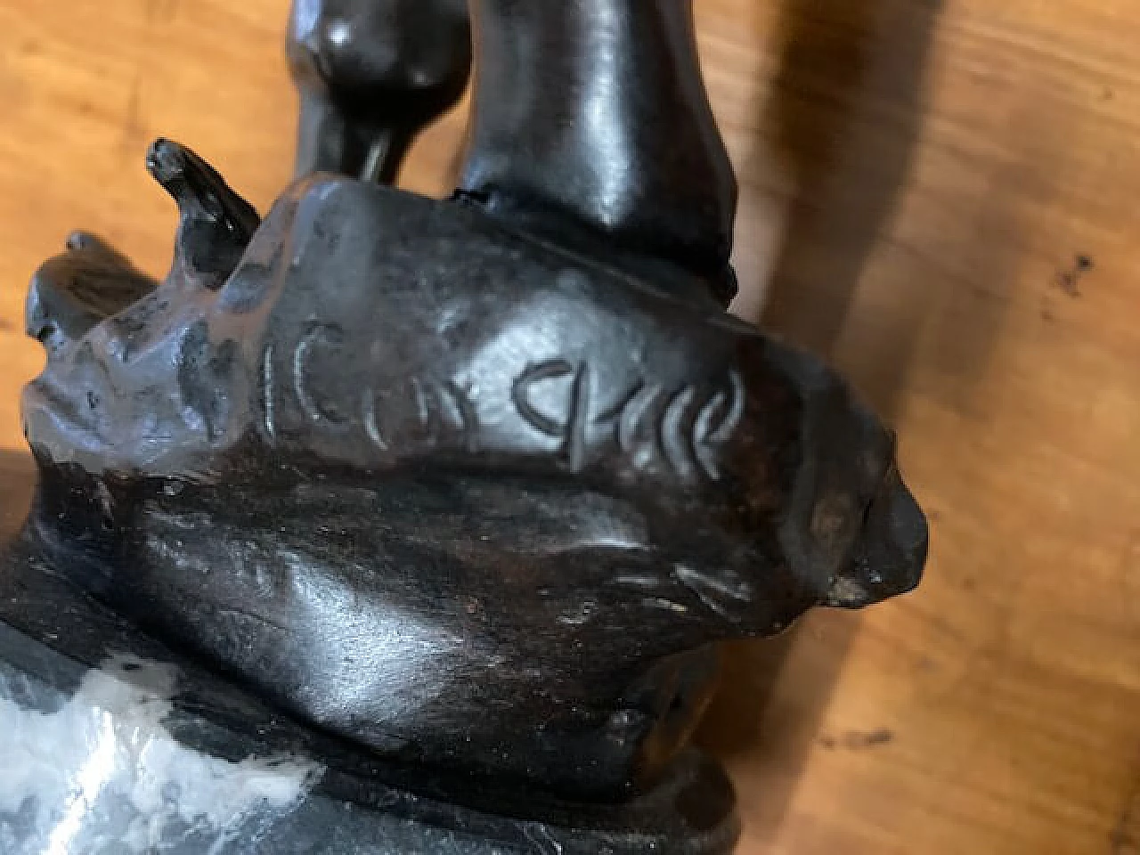 Antonio Cinque, sculpture of a shepherdess, bronze with marble base, late 19th century 15