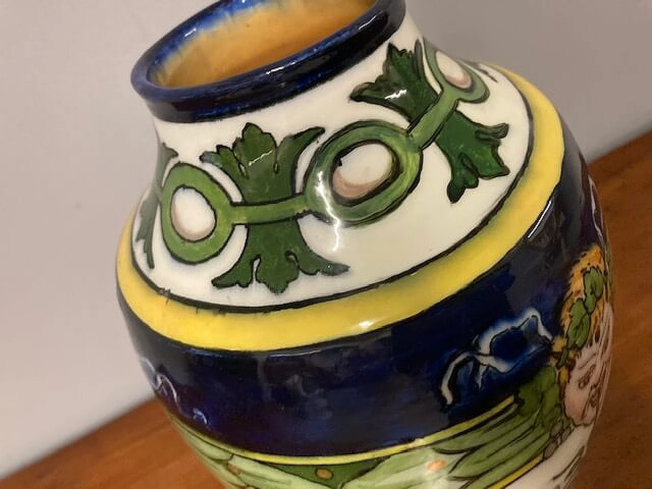 Painted majolica vase by Pasquali, 1910s 7