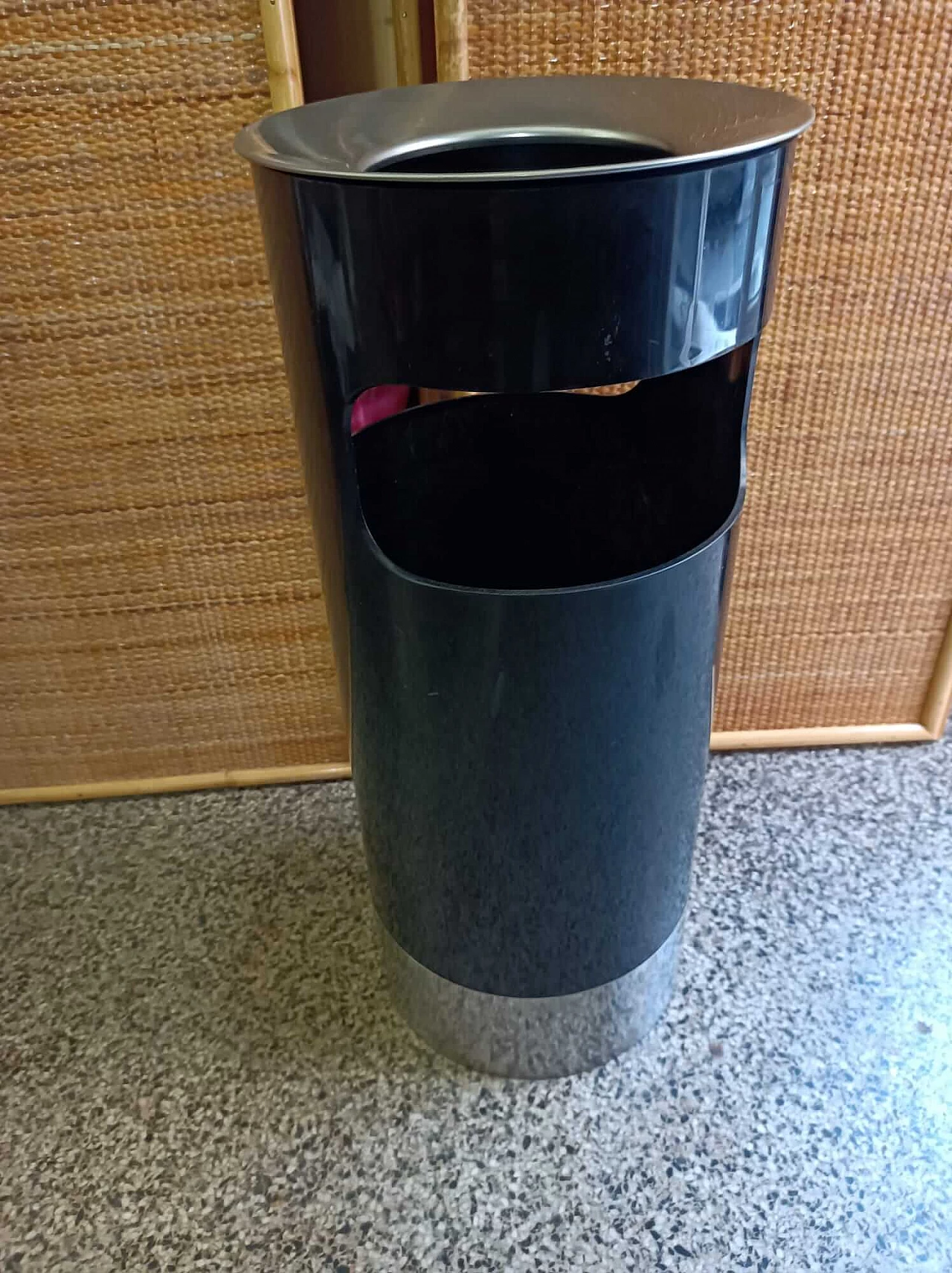 Umbrella stand with ashtray by Gino Colombini for Kartell, 1990s 1