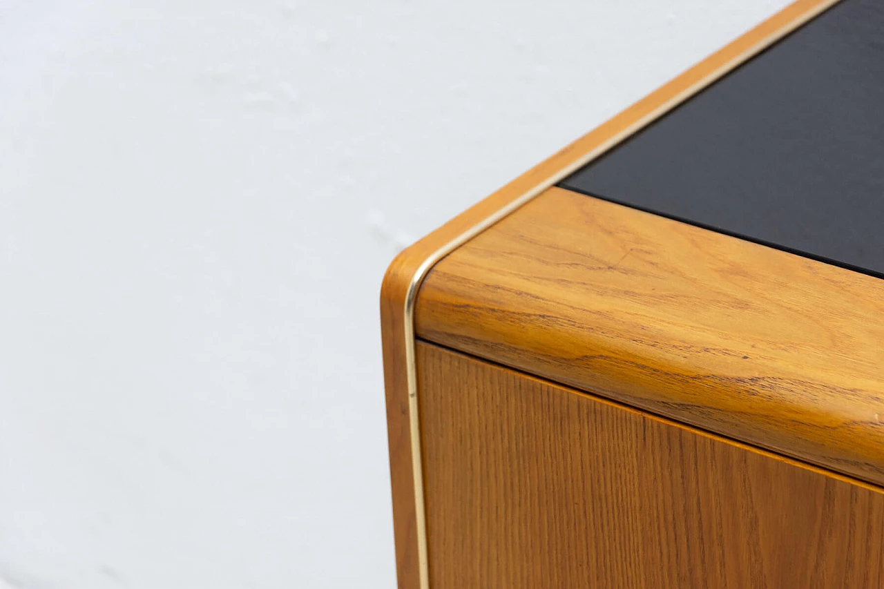 Credenza di Hubert Nepozitek e Bohumil Landsman per Jitona, anni '60 7