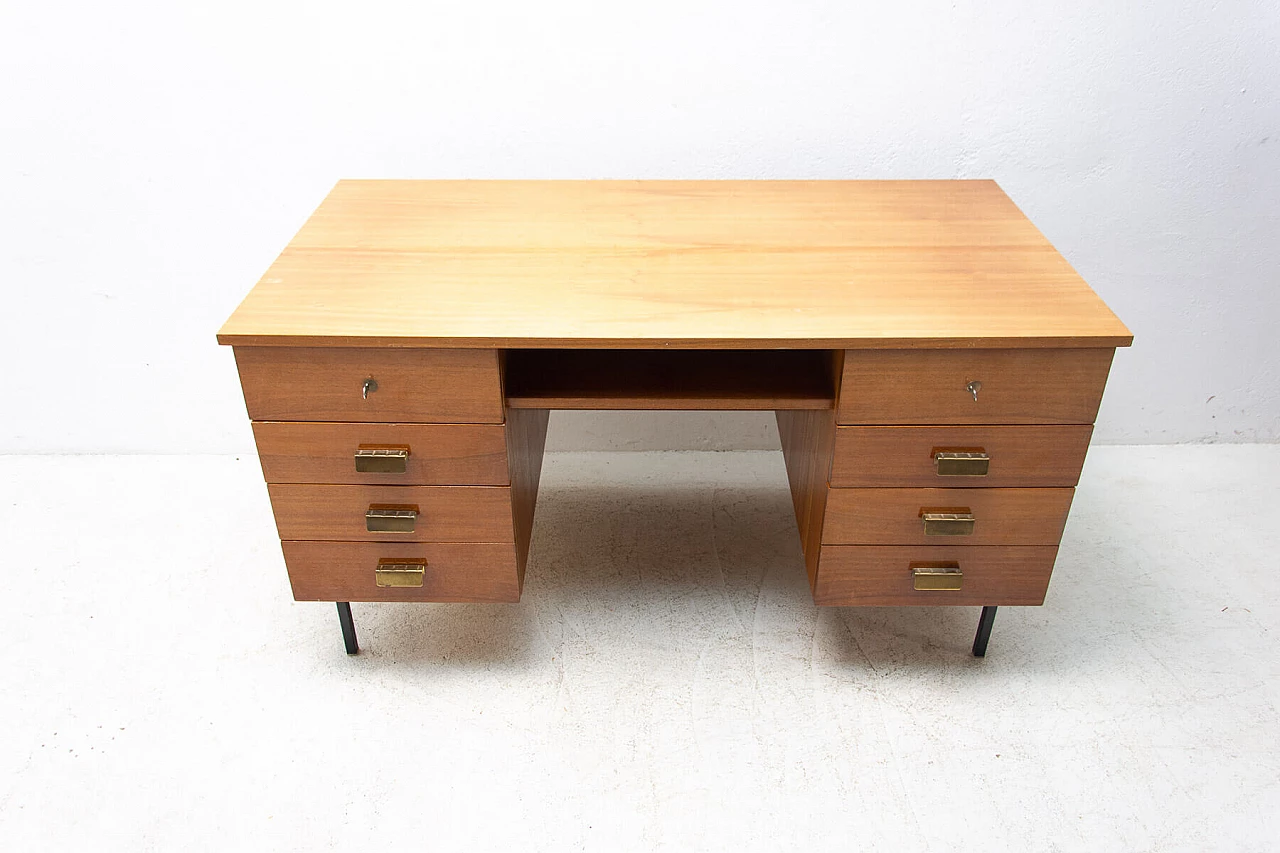 Scrivania in faggio con gambe in ferro, anni '70 5