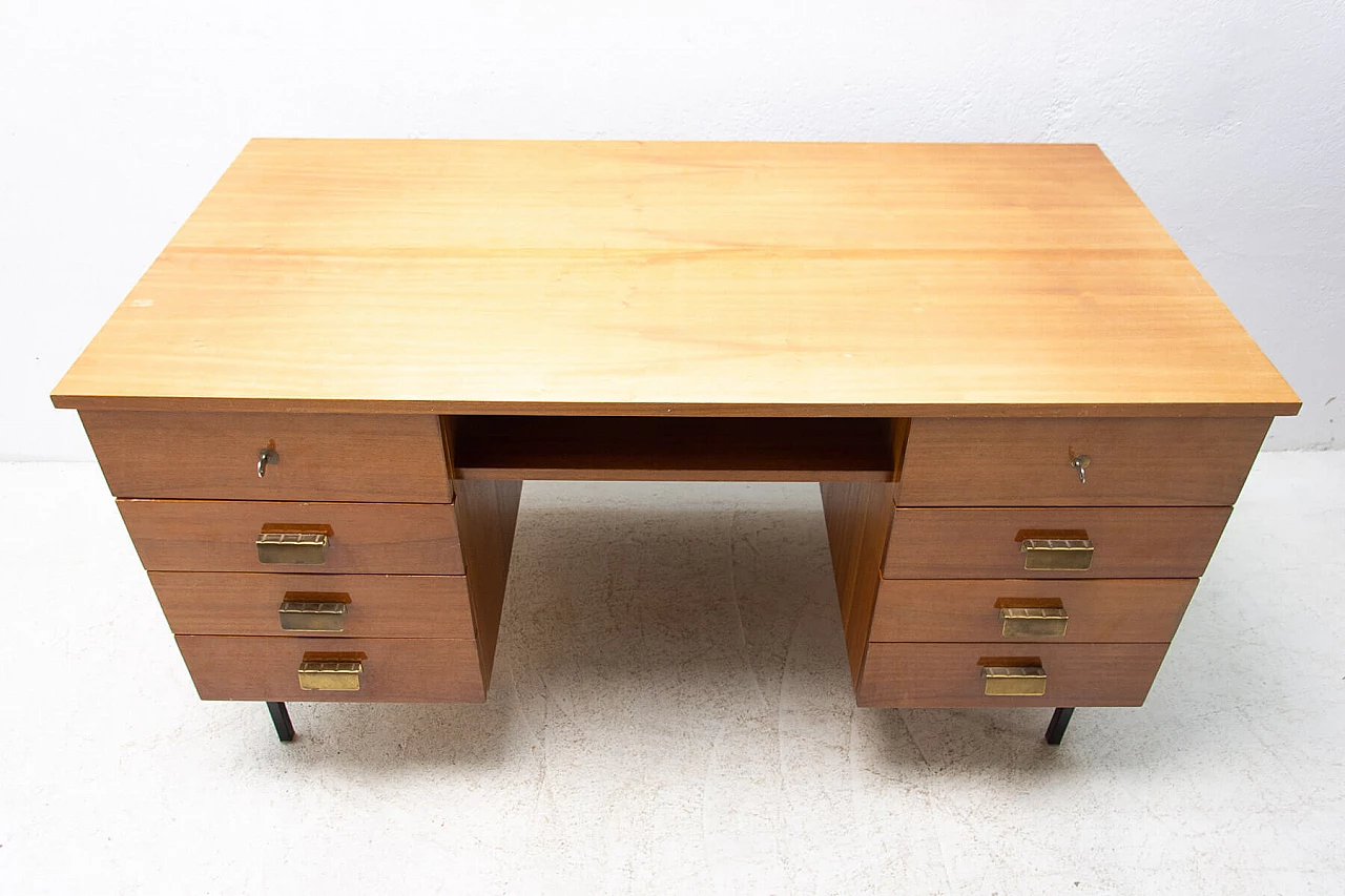 Scrivania in faggio con gambe in ferro, anni '70 6