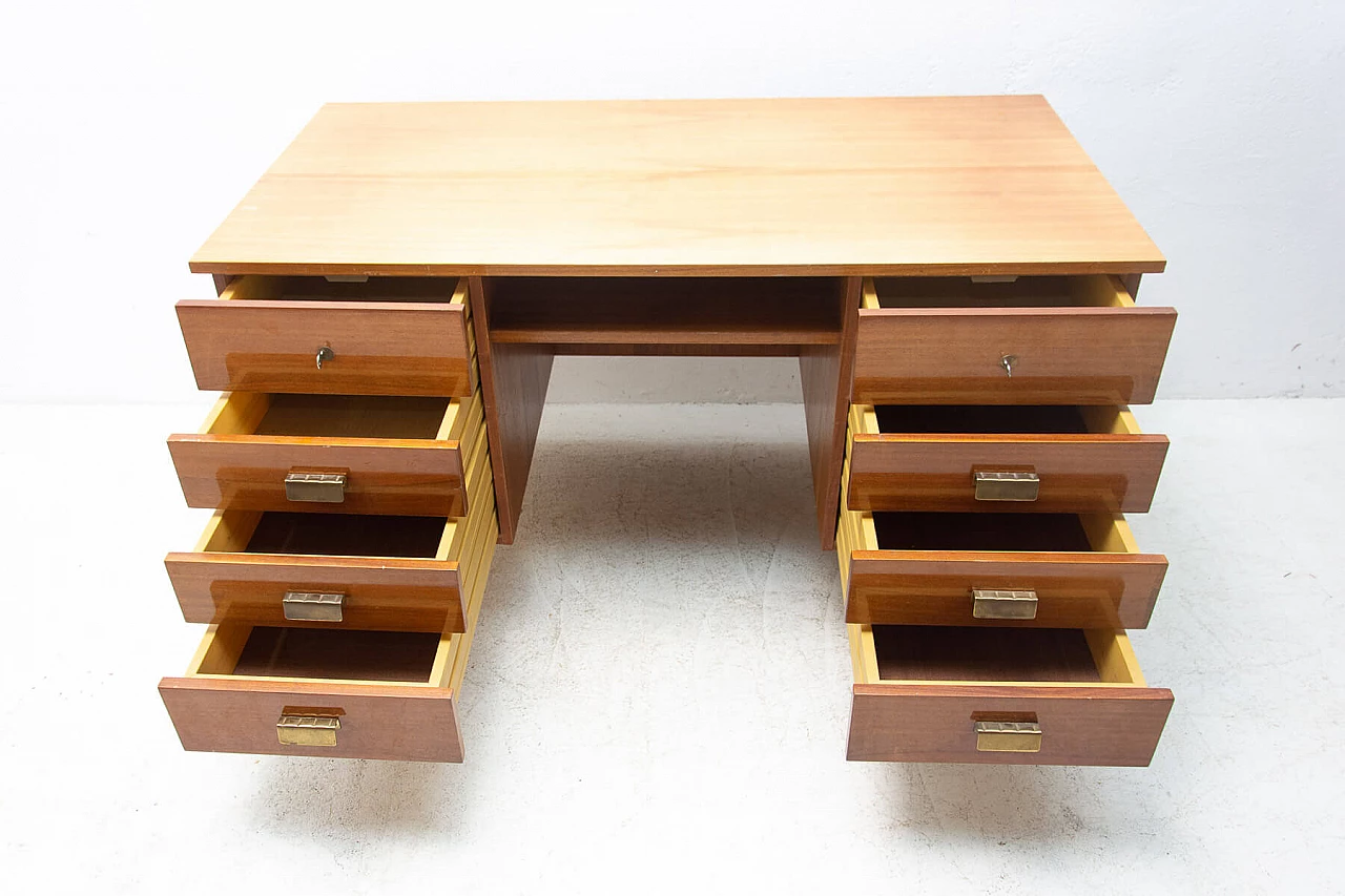 Scrivania in faggio con gambe in ferro, anni '70 7
