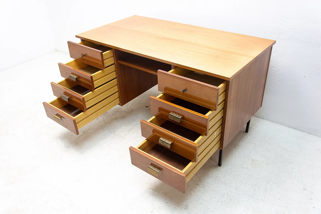 Scrivania in faggio con gambe in ferro, anni '70 8