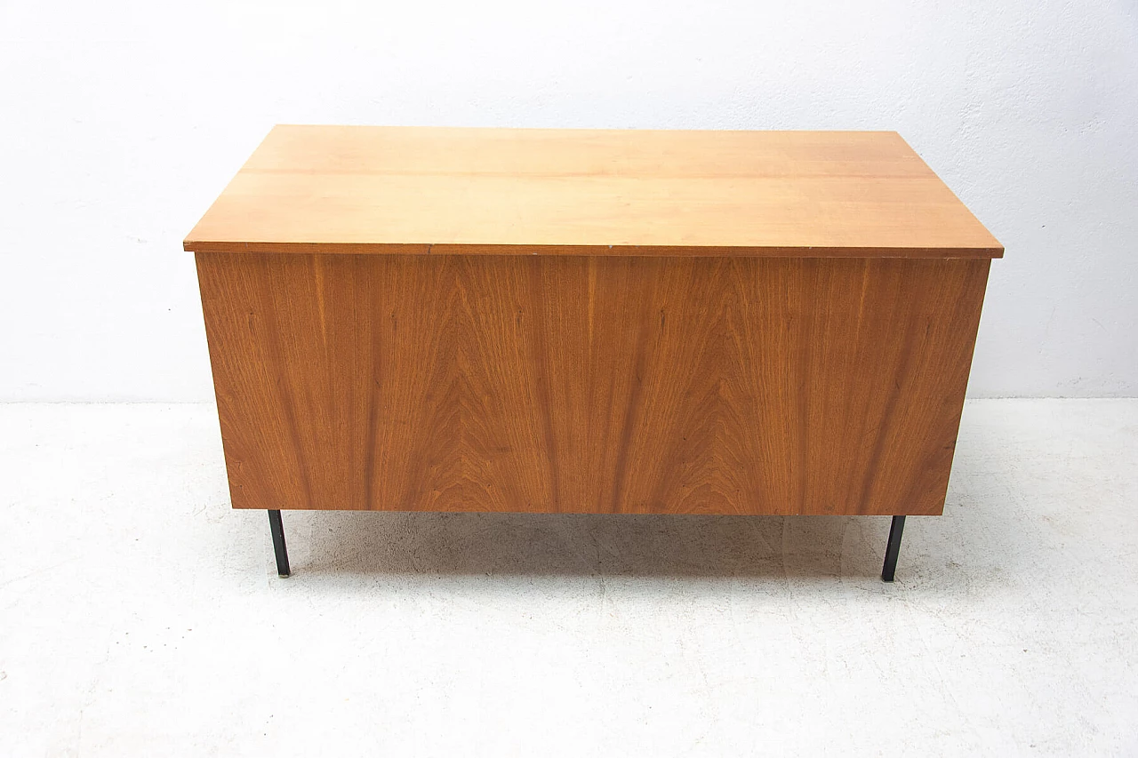 Scrivania in faggio con gambe in ferro, anni '70 16