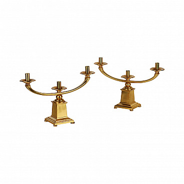 Coppia di candelabri in bronzo dorato a tre fiamme