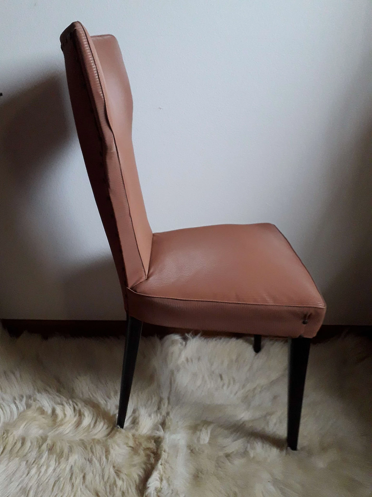 Pink nylon and wood chair attributed to Guglielmo Ulrich, 1940s 9