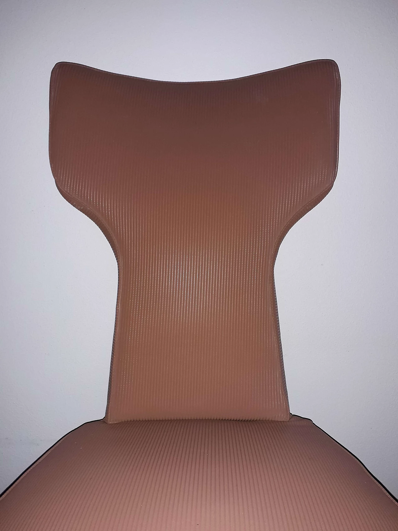 Pink nylon and wood chair attributed to Guglielmo Ulrich, 1940s 12