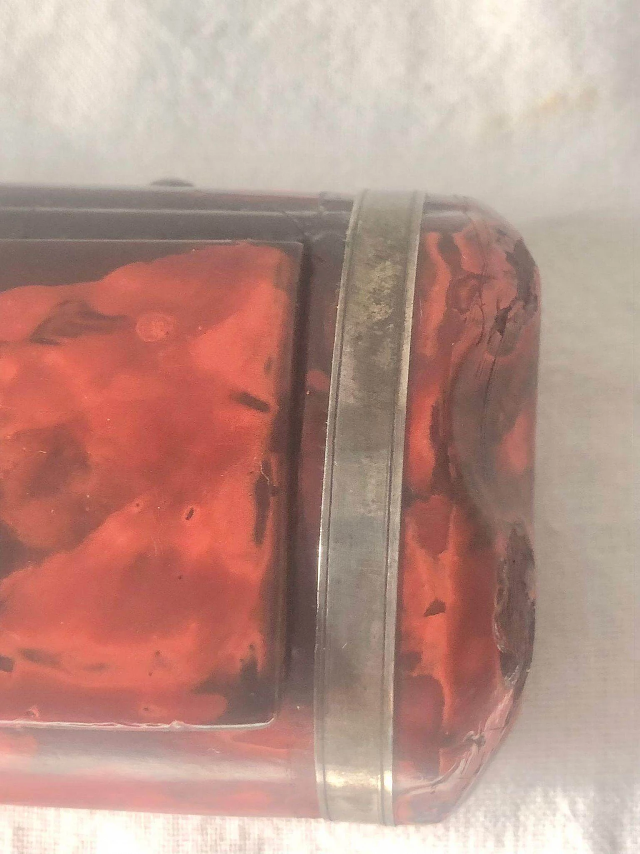 Lacquered wood and silver snuffbox, 1920s 9