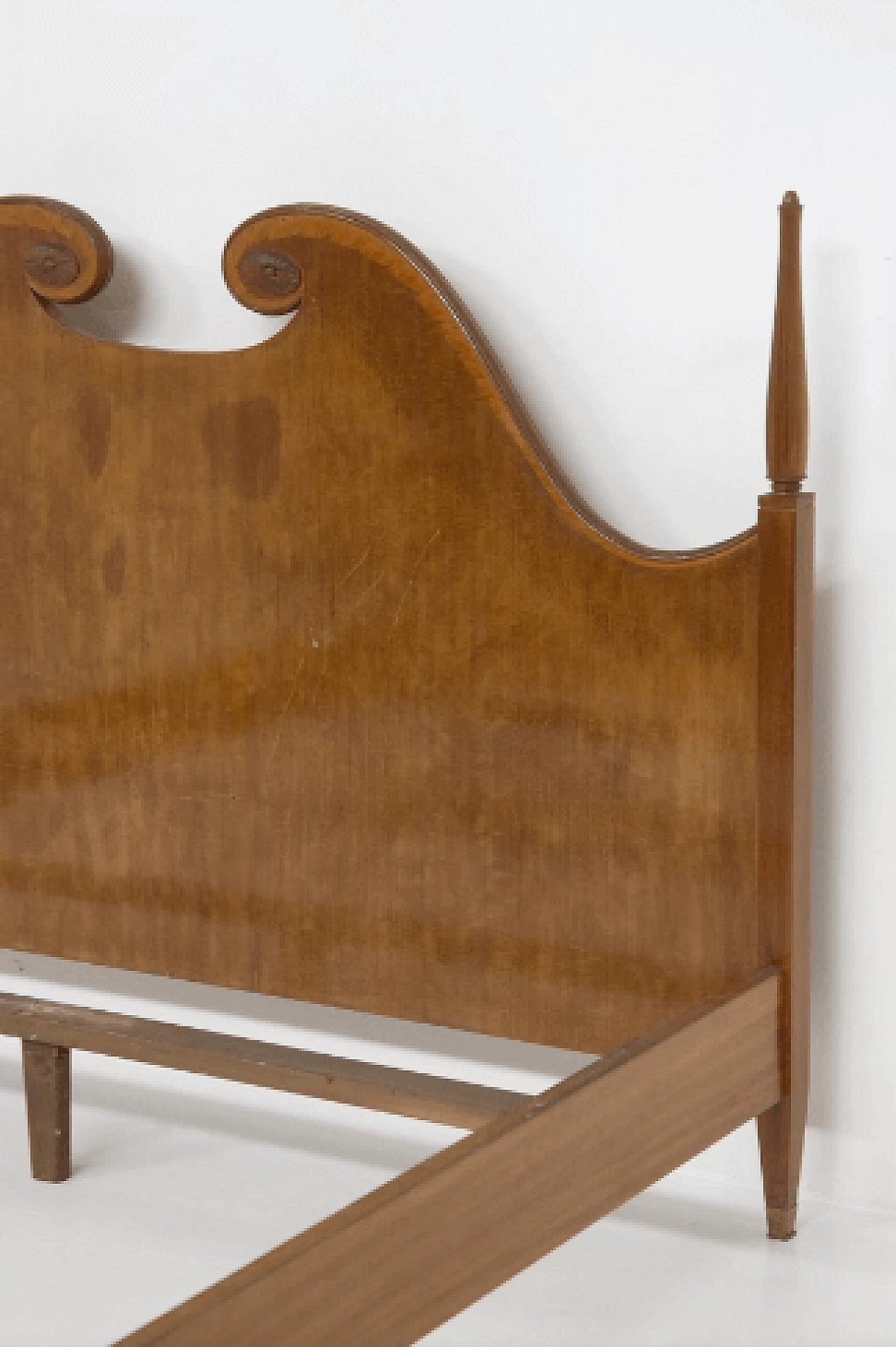 Letto matrimoniale in legno di Paolo Buffa, anni '50 3