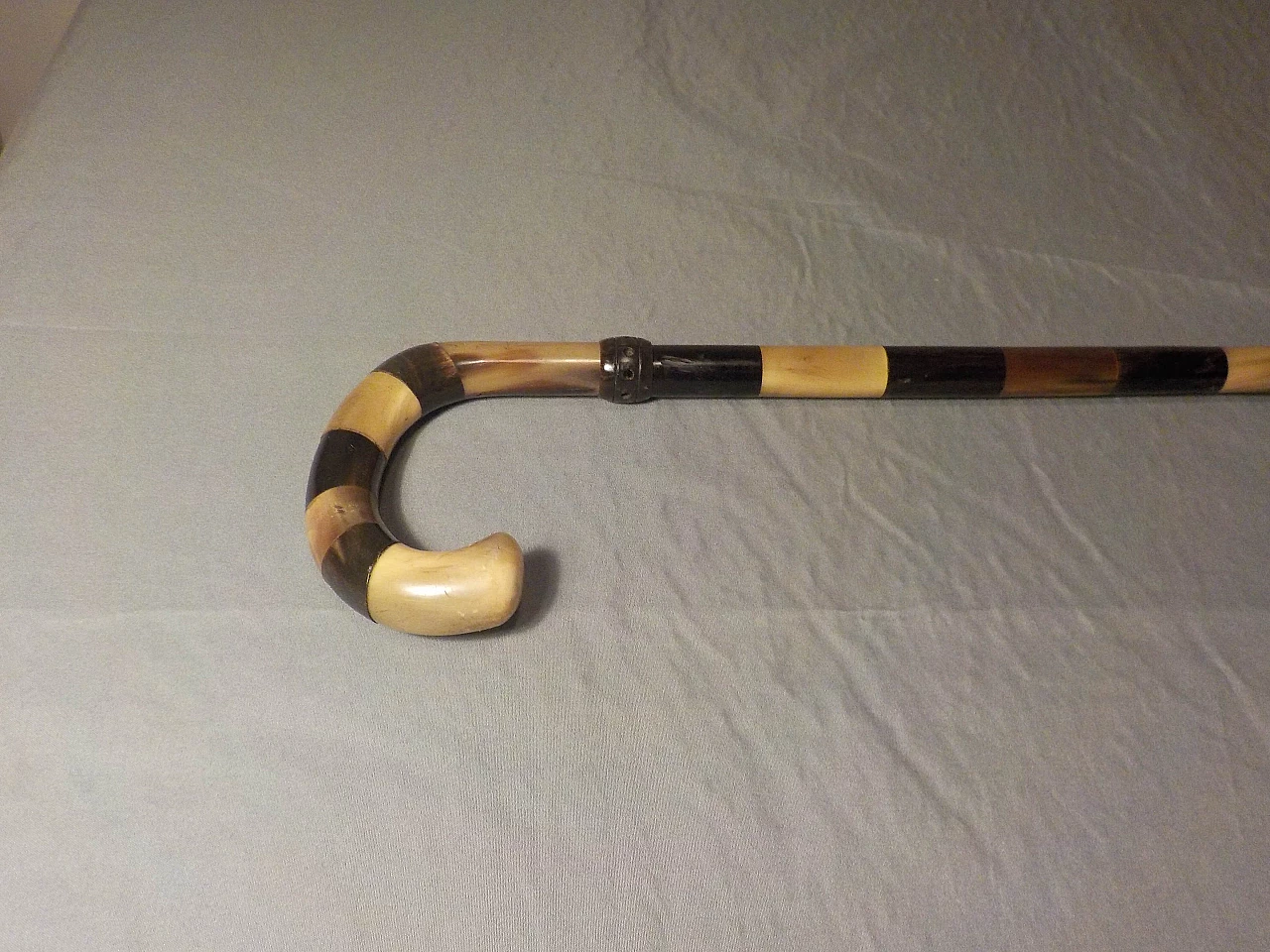 Bastone da passeggio in corno con anima in acciaio, anni '40 3