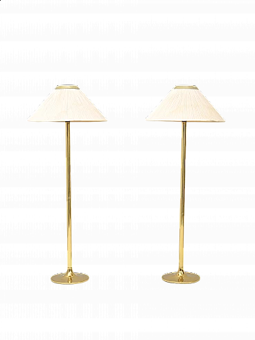 Coppia di lampade da terra in metallo dorato e tessuto, anni '60