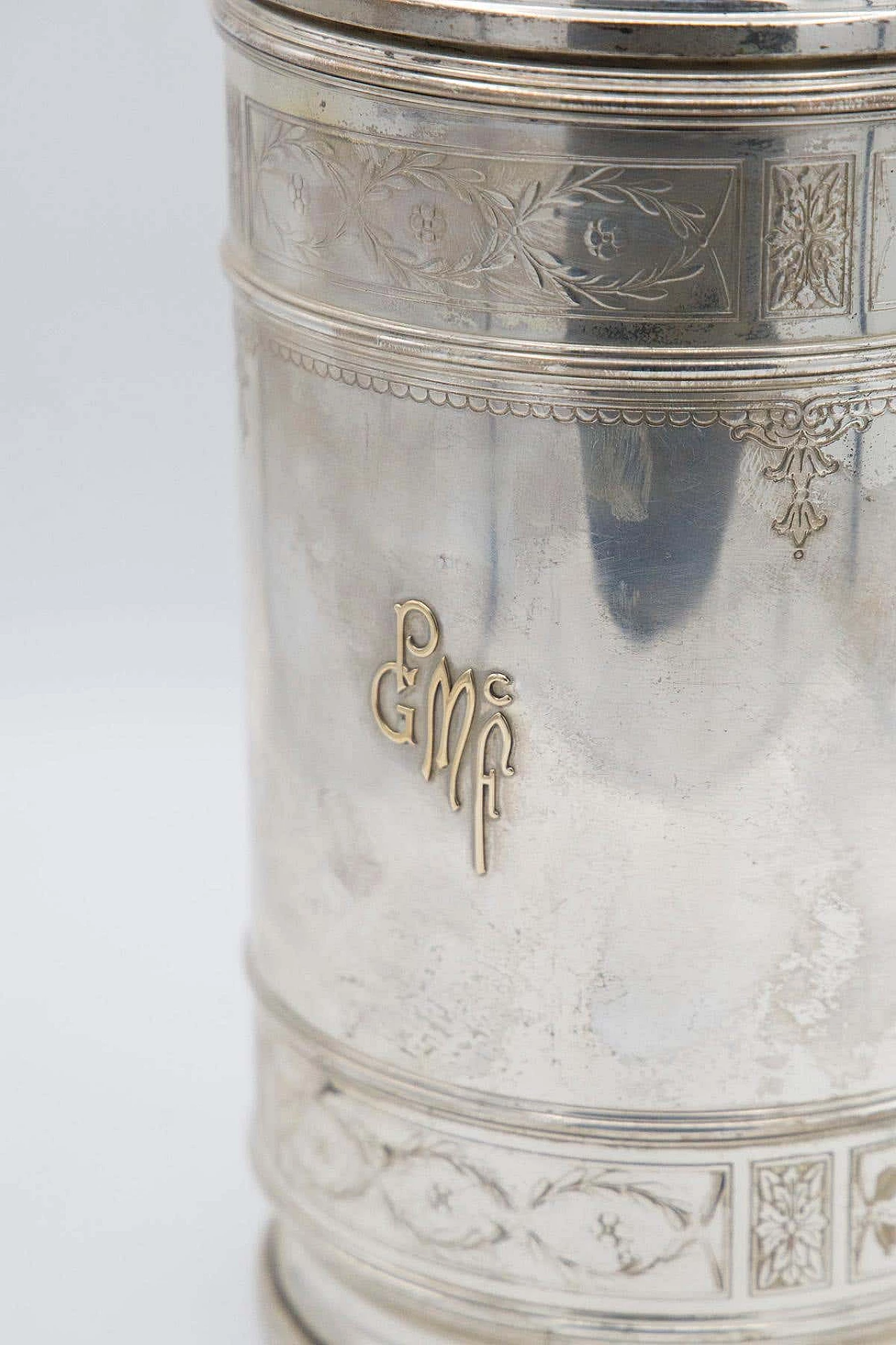Sterling silver thermos flask with decorations for Cartier, early 20th century 4