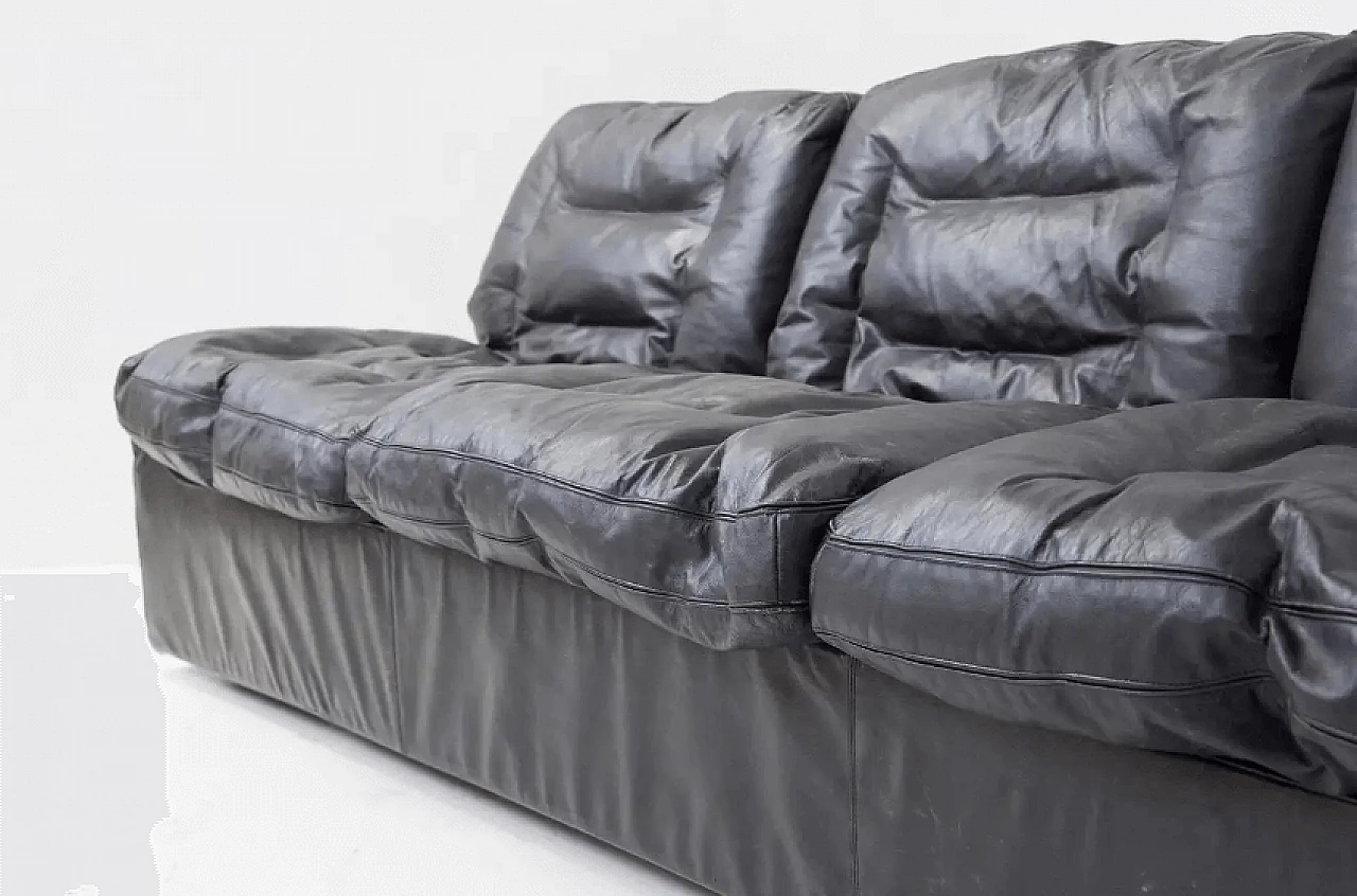 Concordia leather sofa by Zanotta, 1950s 3