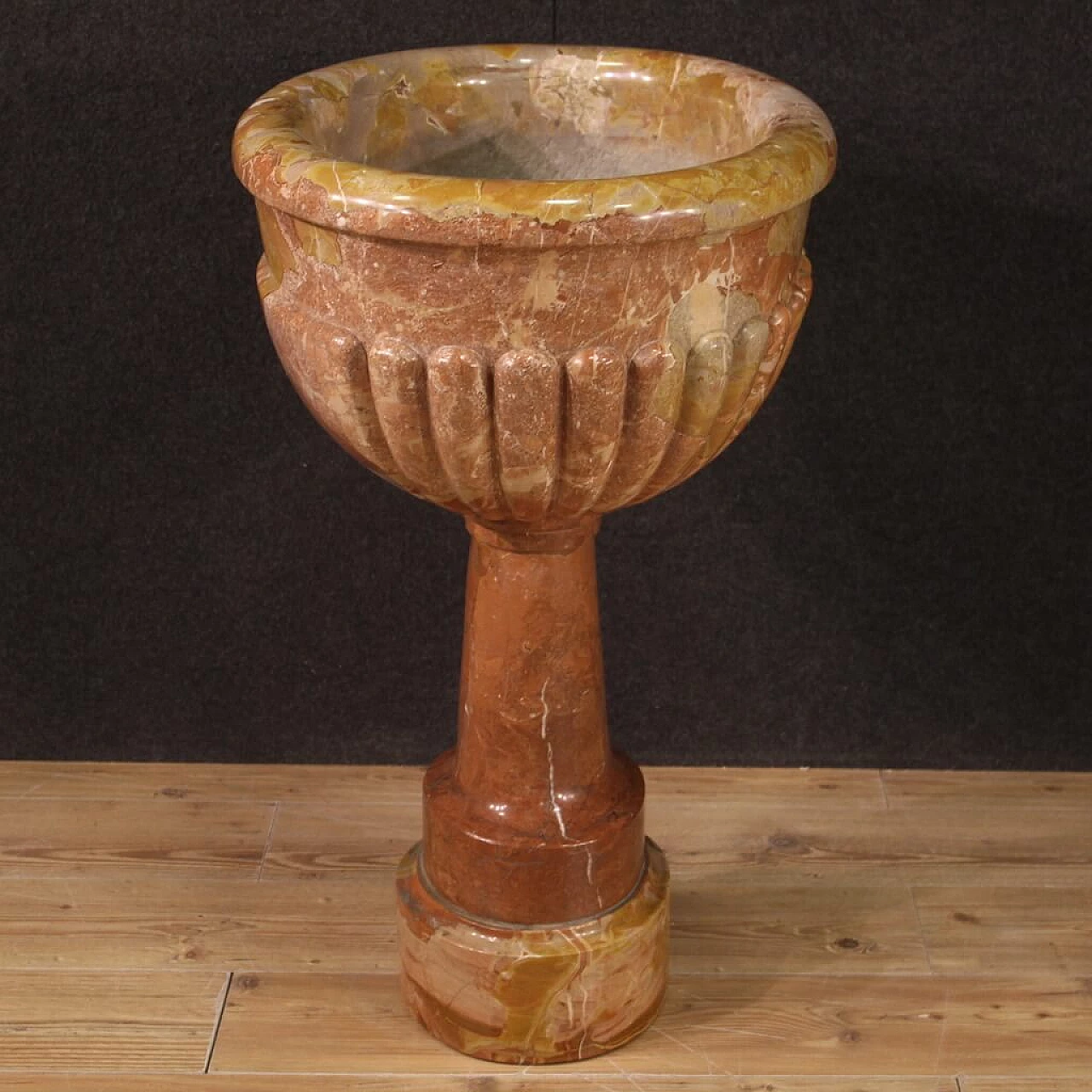 Red Verona marble stoup, 19th century 2