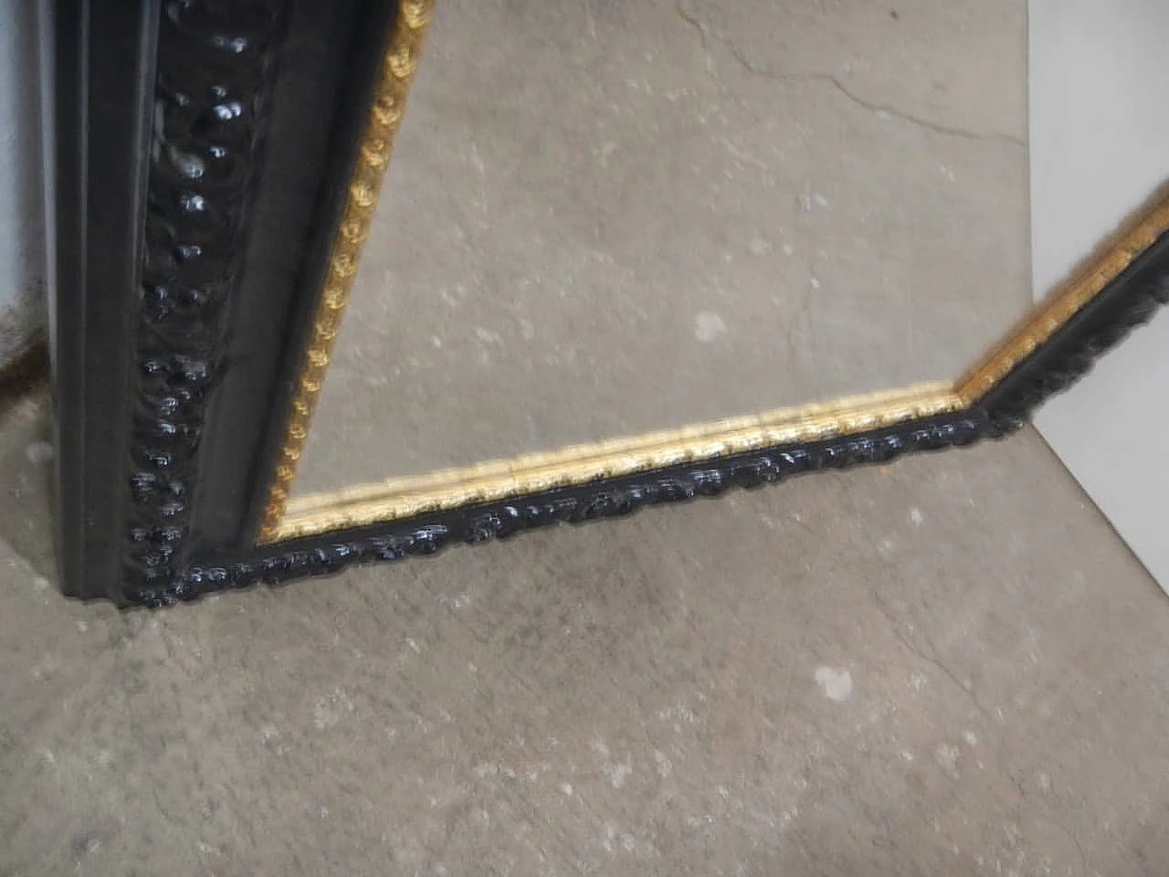 Specchio con cornice in legno di tiglio tinto, anni '80 7