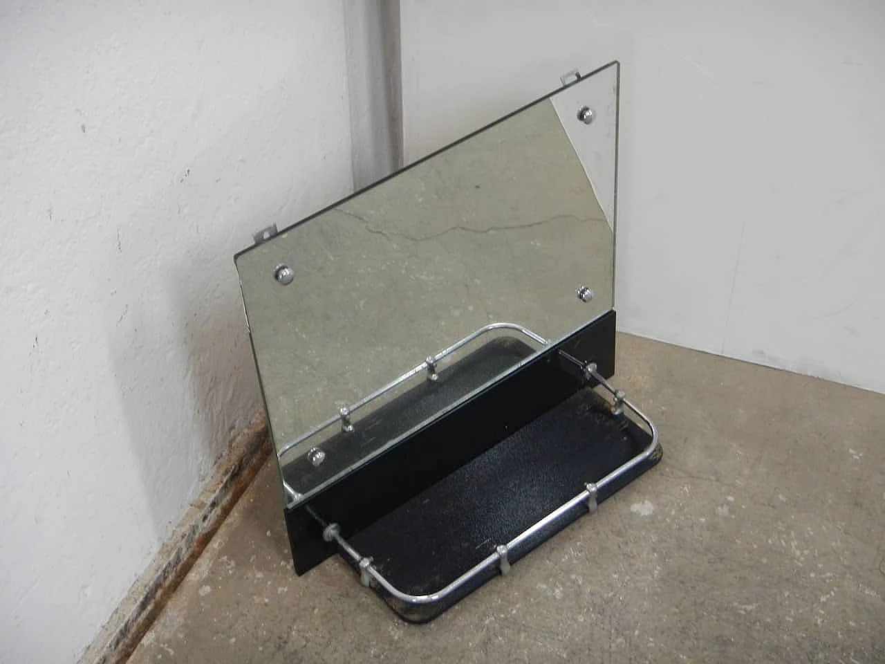 Mirror with glass shelf with chrome-plated metal profiles, 1970s 2