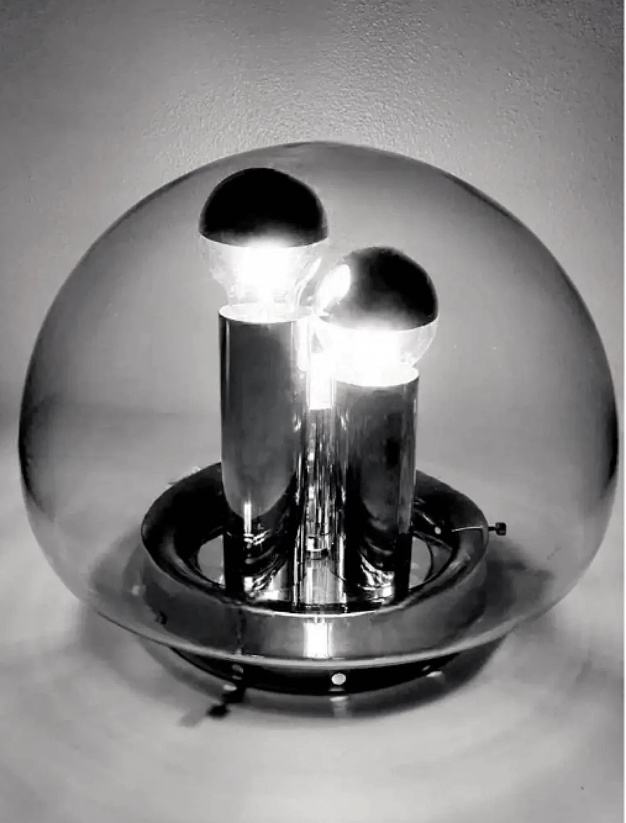 Lampada da tavolo tedesca in stile Doria-Werk "Ball Lamp", anni '60 2