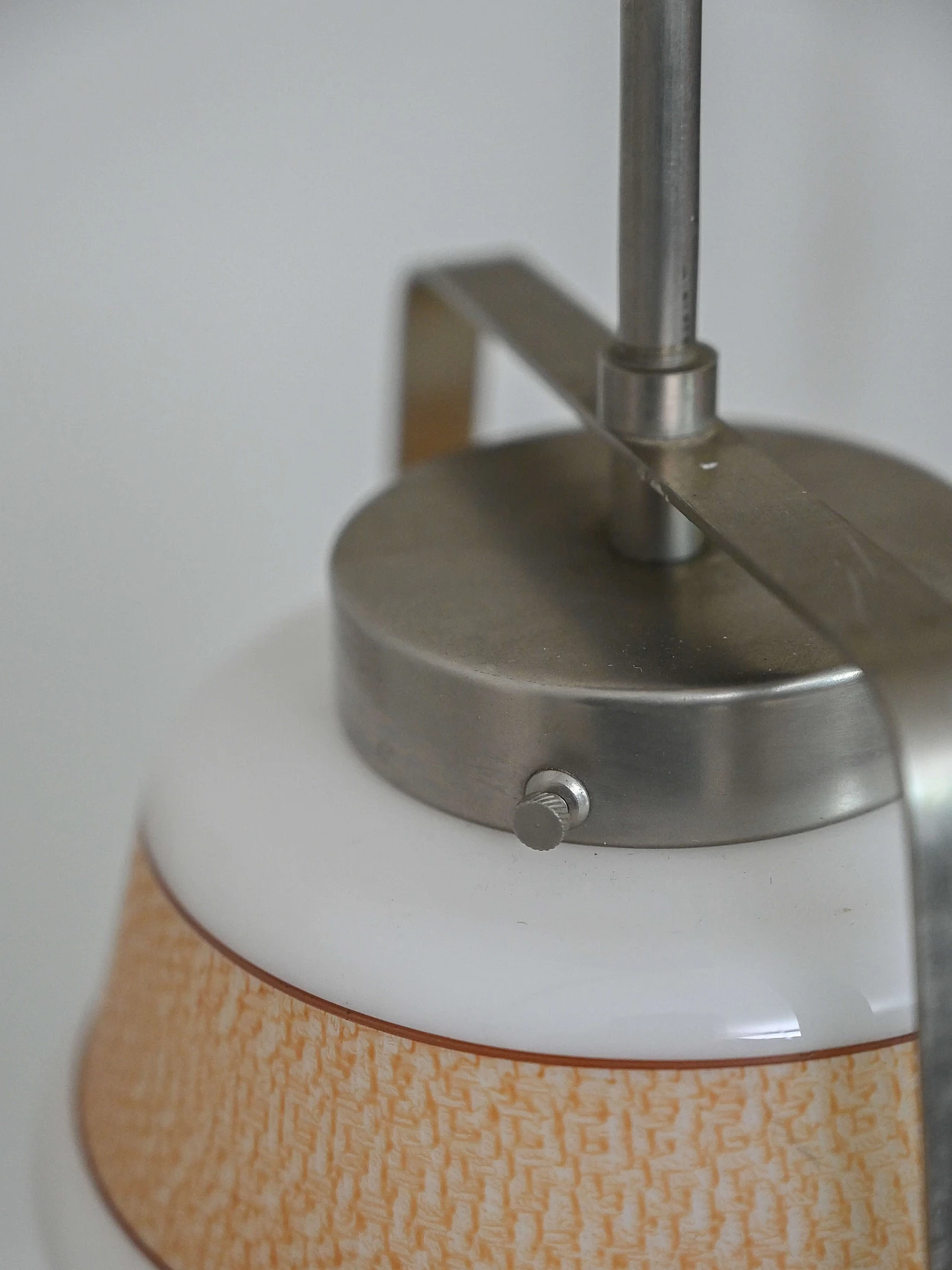 Lampadario in metallo con paralume in vetro dipinto, anni '30 7