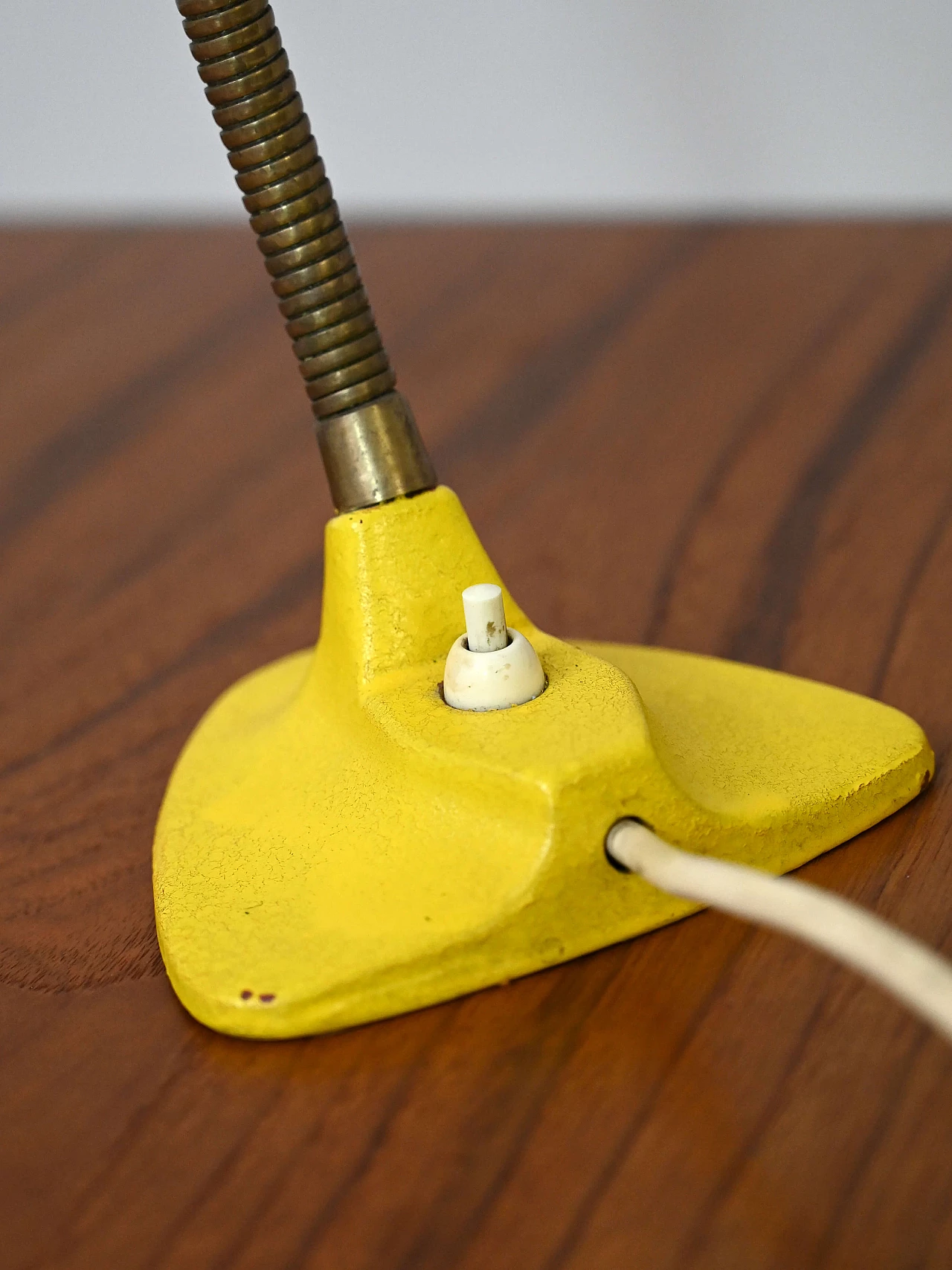 Yellow metal table lamp, 1960s 5