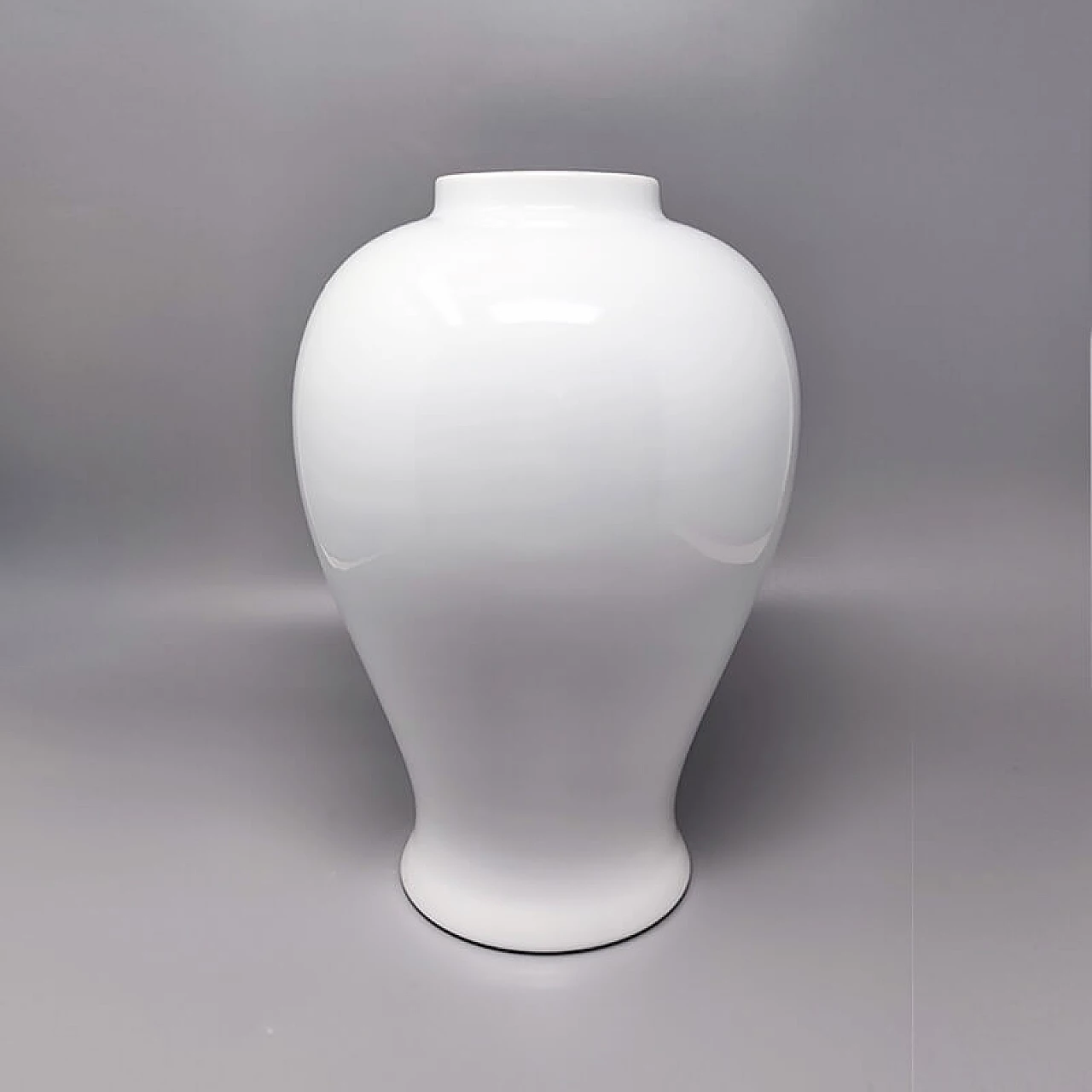 Handmade Limoges porcelain vase, 1960s 2