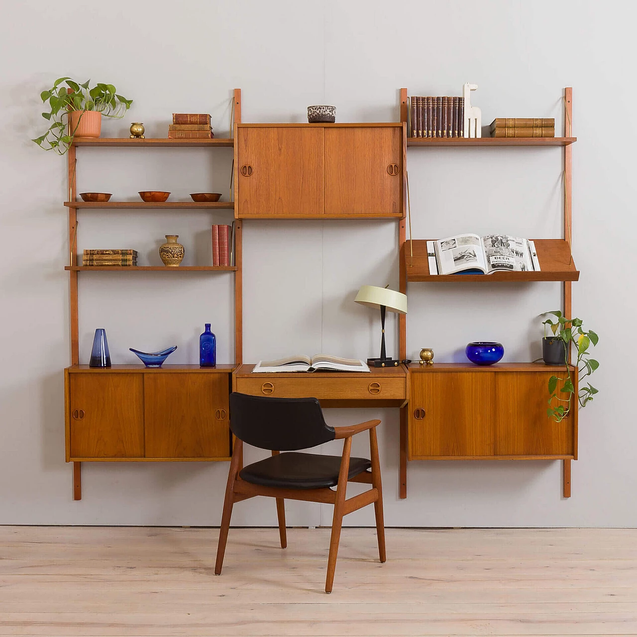 Modular teak bookcase in the style of Poul Cadovius, 1960s 1