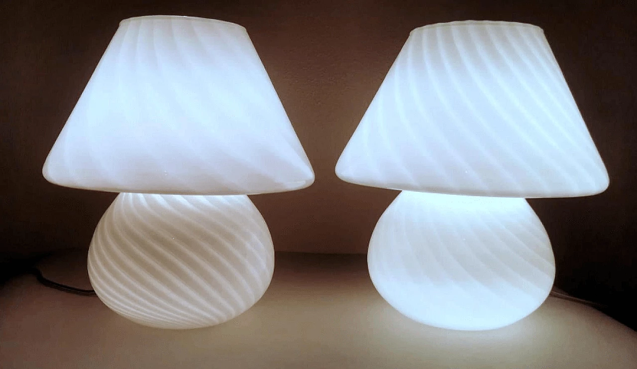 Pair of glass table lamps attributed to Venini, 1970s 5