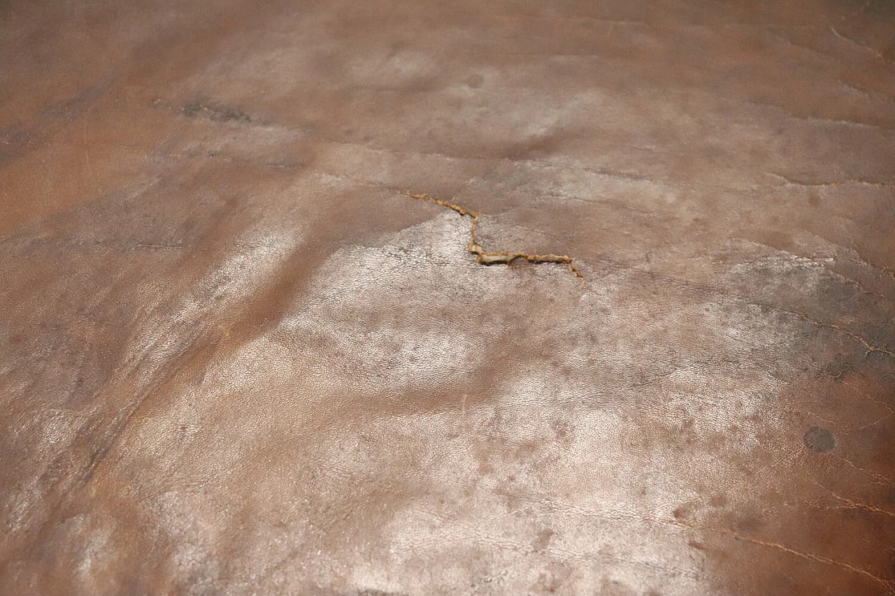 Sgabello in legno di noce con seduta in pelle, '700 5