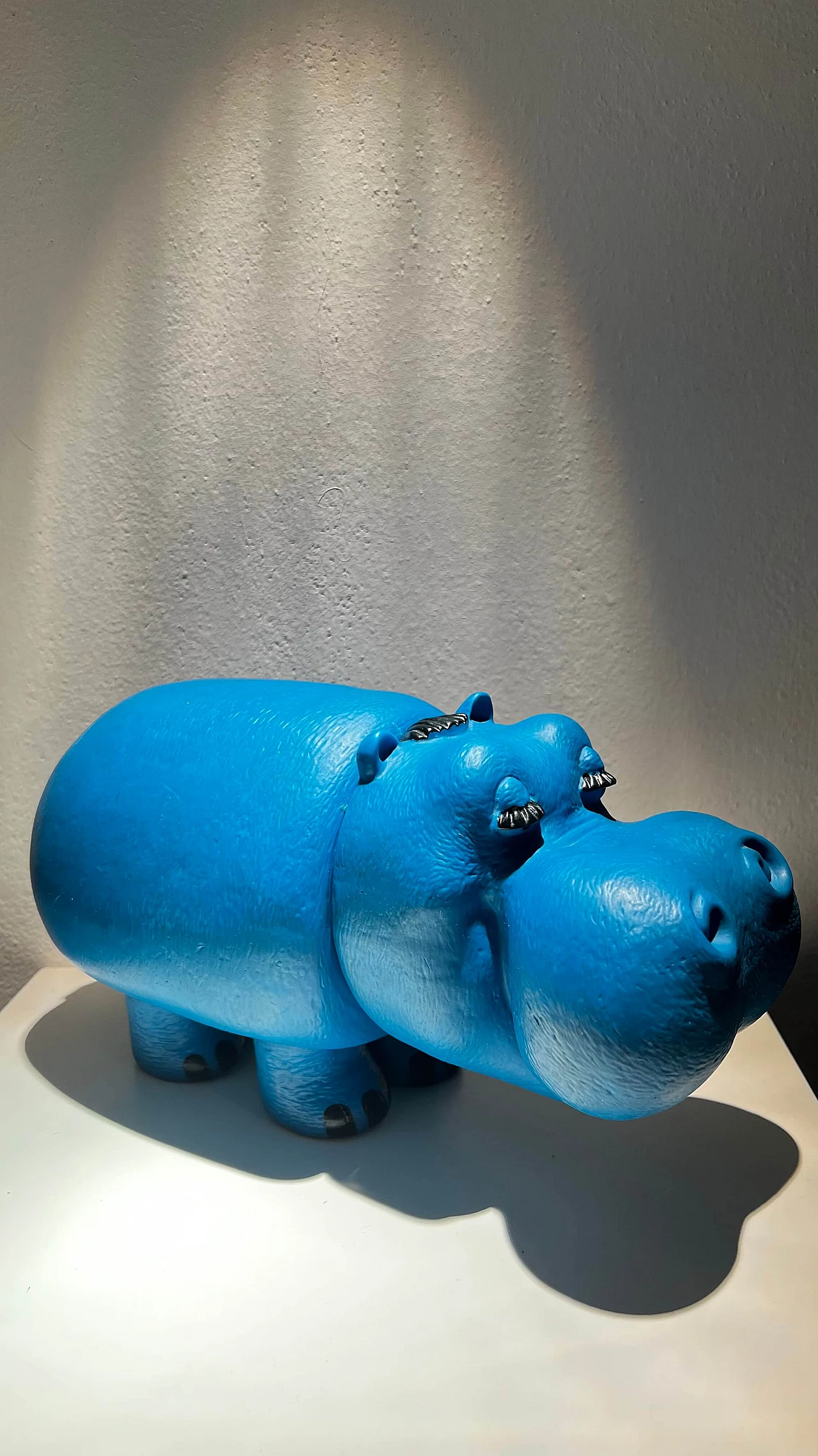 Scultura di ippopotamo di Armando Testa per Lines, anni '60 13