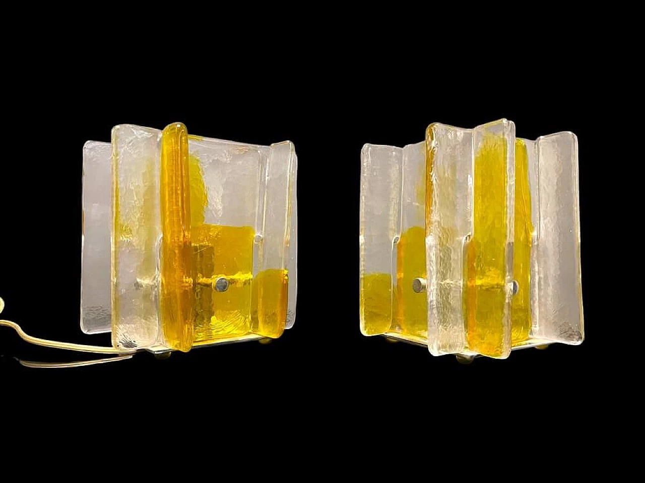 Coppia di lampade da tavolo geometriche in vetro di Murano di A.V. Mazzega, anni '70 4