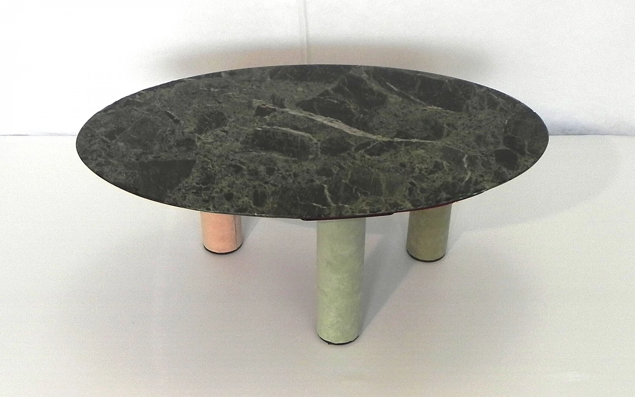 Tavolino ovale con piano in marmo Verde Alpi e gambe in alcantara, anni '2000 1