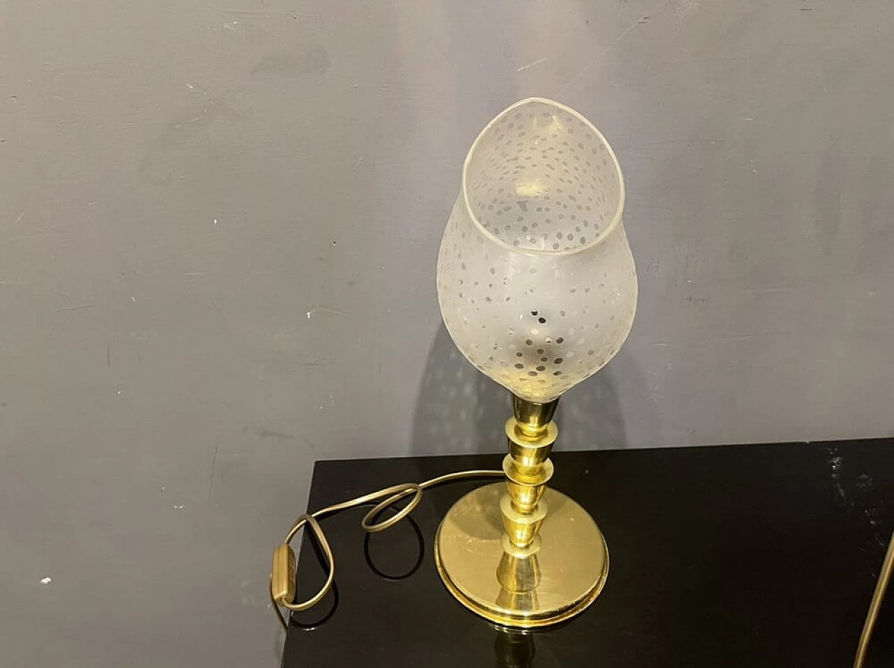 Coppia di lampade da tavolo in vetro di Murano e ottone, anni '80 4