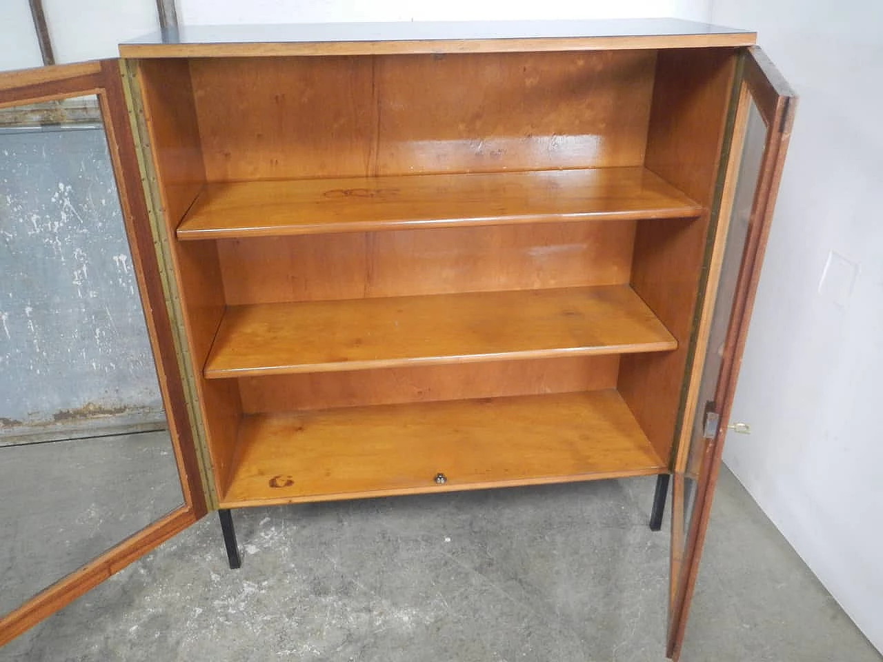 Teak workshop showcase with metal feet, 1960s 18