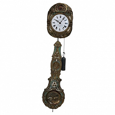 Orologio a pendolo da parete in bronzo sbalzato e dipinto, '800