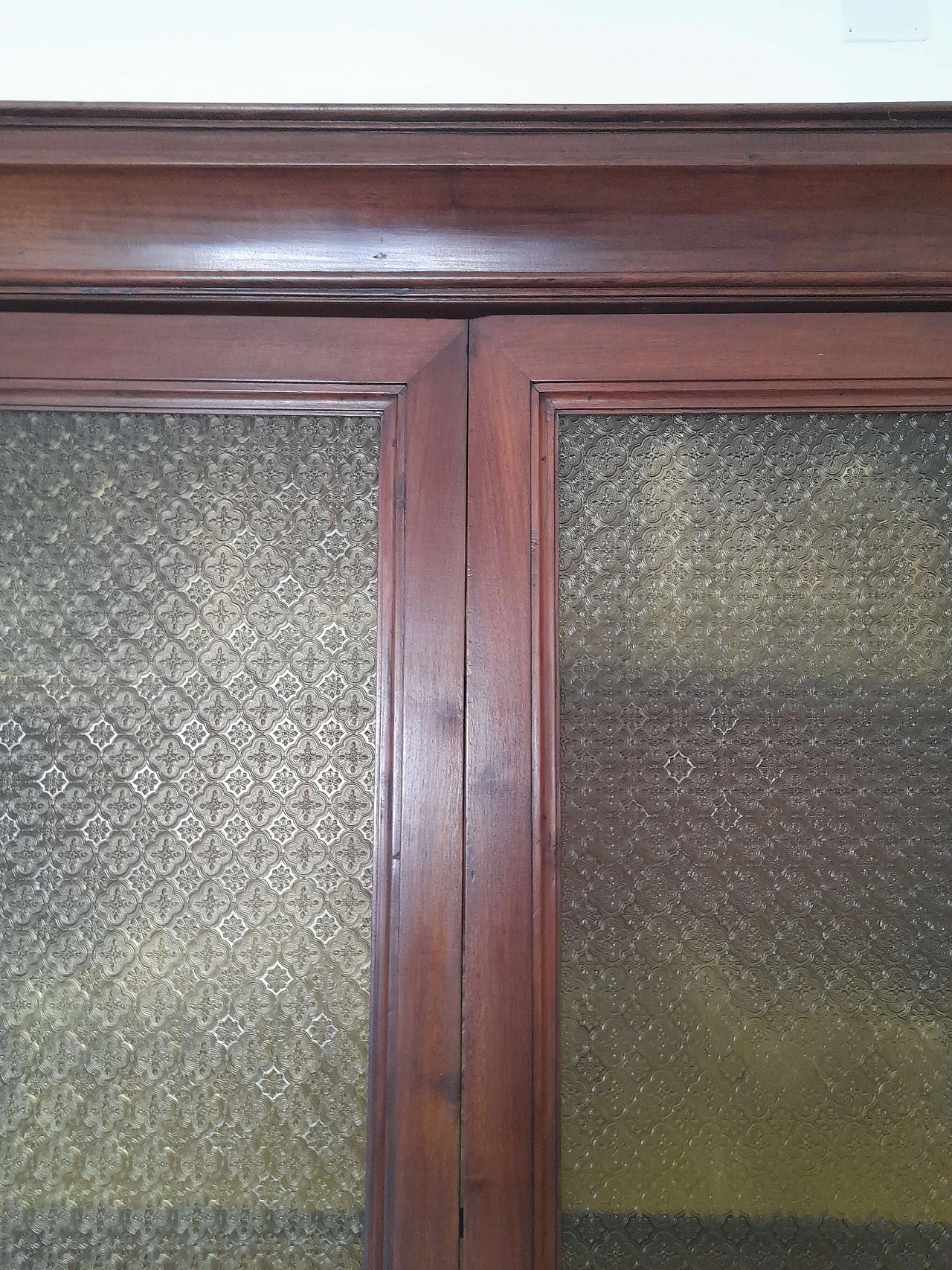 Credenza con ante a vetrina, anni '20 18