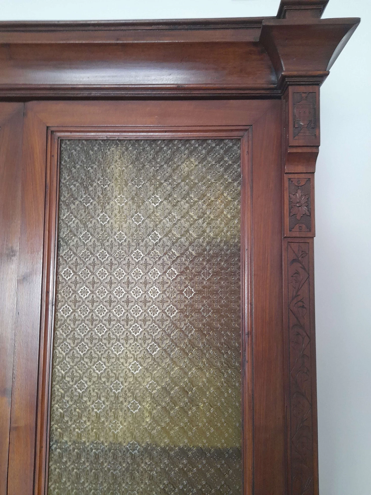 Credenza con ante a vetrina, anni '20 19