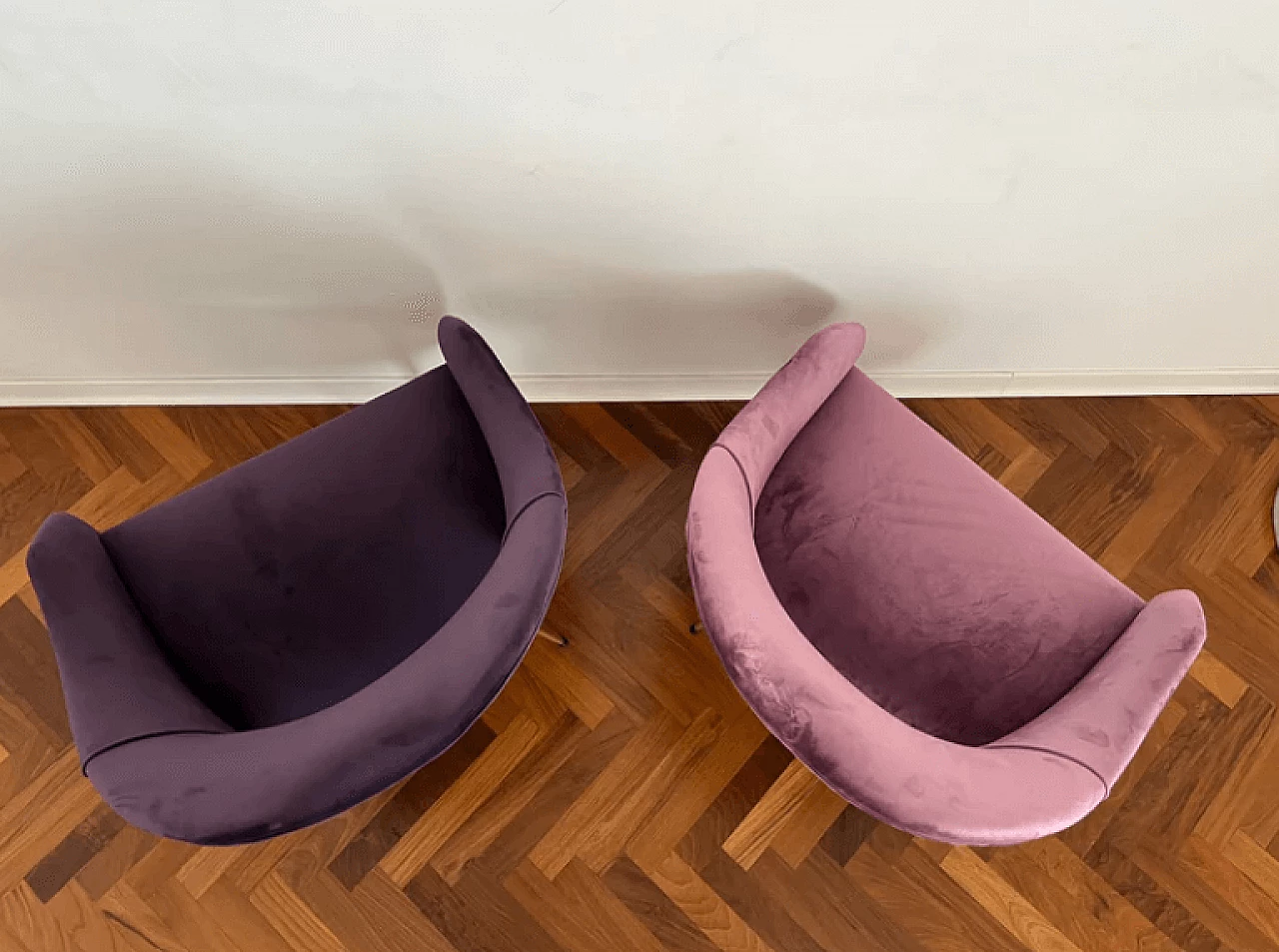 Pair of mauve and purple velvet armchairs Mr & Mrs, 1960s 9