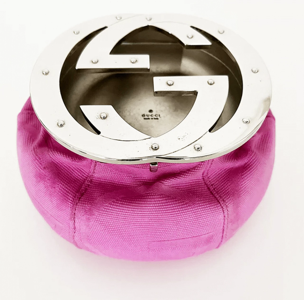 Posacenere Gucci in metallo e tessuto rosa, anni '90 2