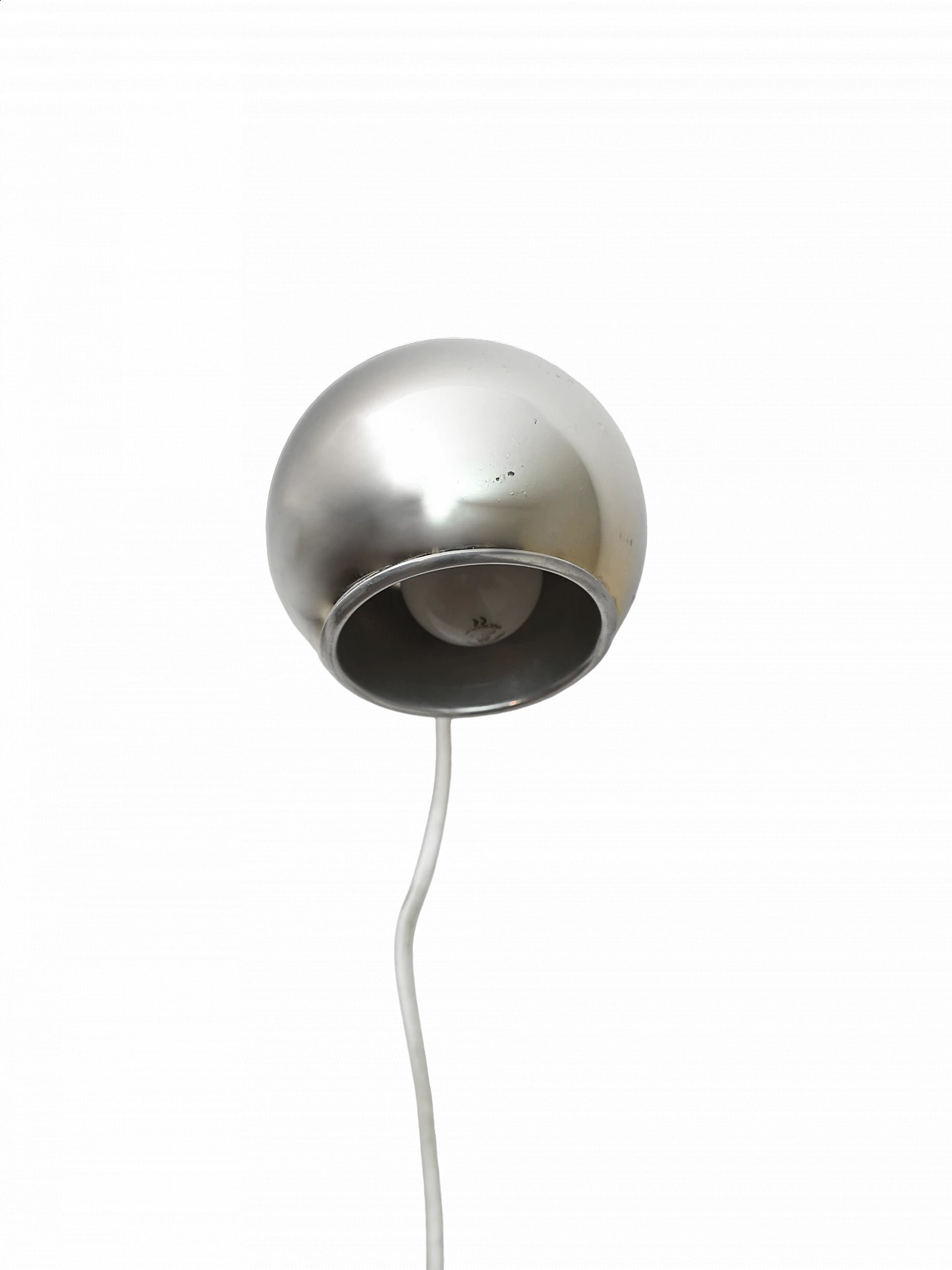 Applique sferica in metallo, anni '60 10