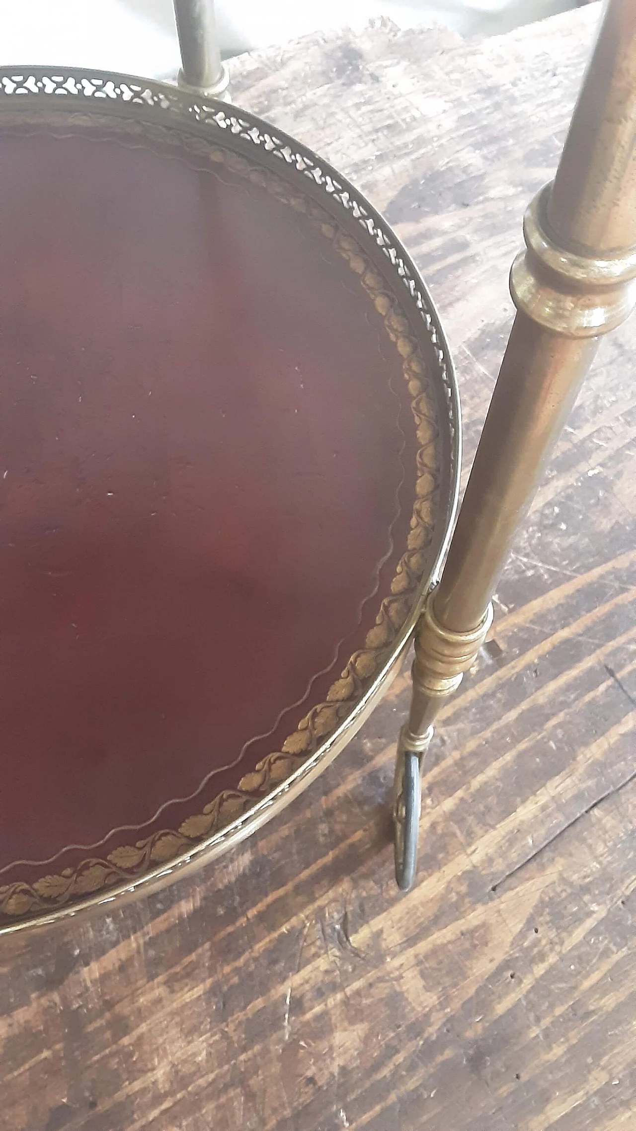 Carrello in metallo dorato e cuoio, anni '60 9