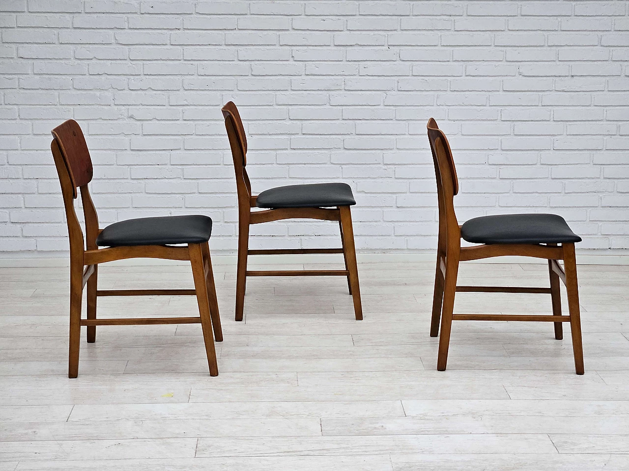 3 Chairs 62 by Ib Kofod-Larsen for Boltinge Stolefabrik, 1960s 4