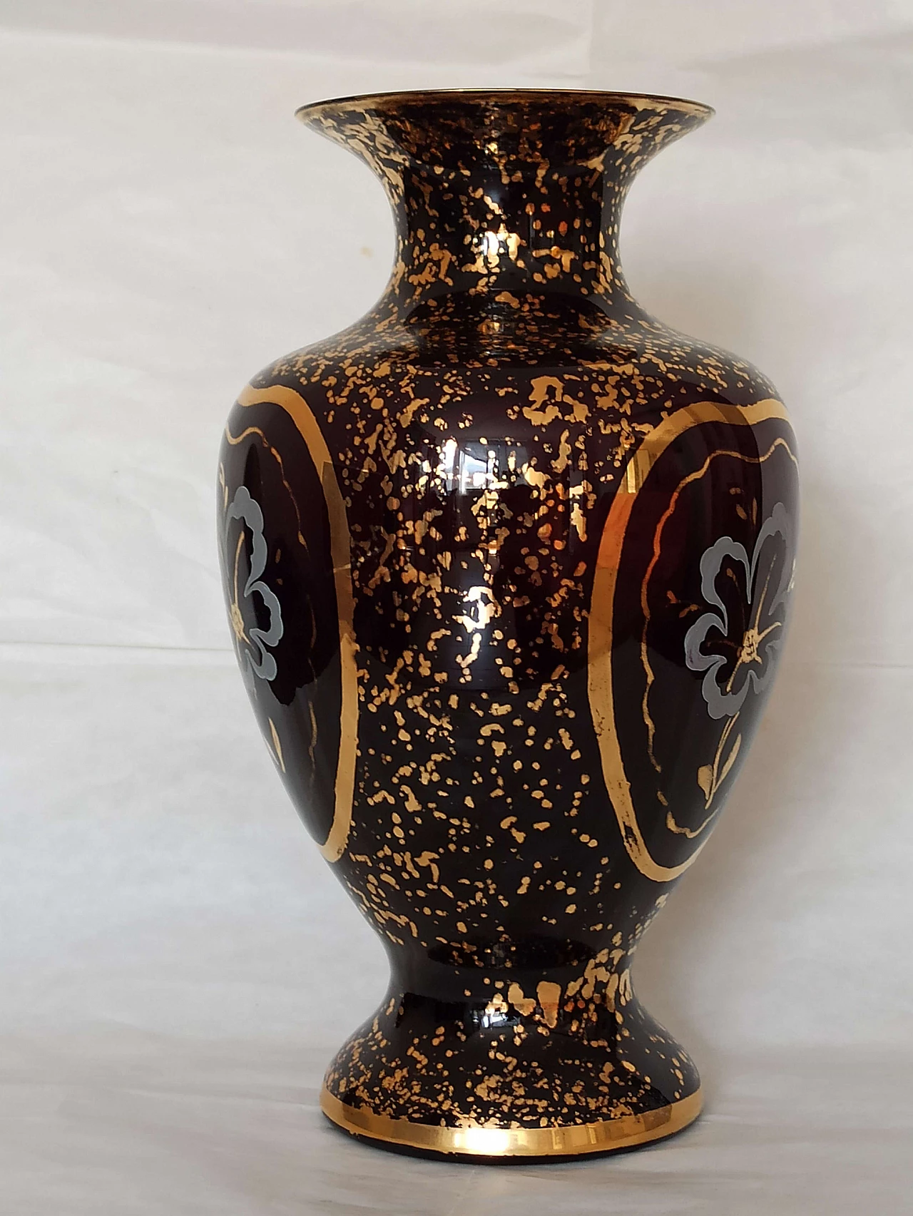 Murano glass vase with pure gold decoration, 1950s 4