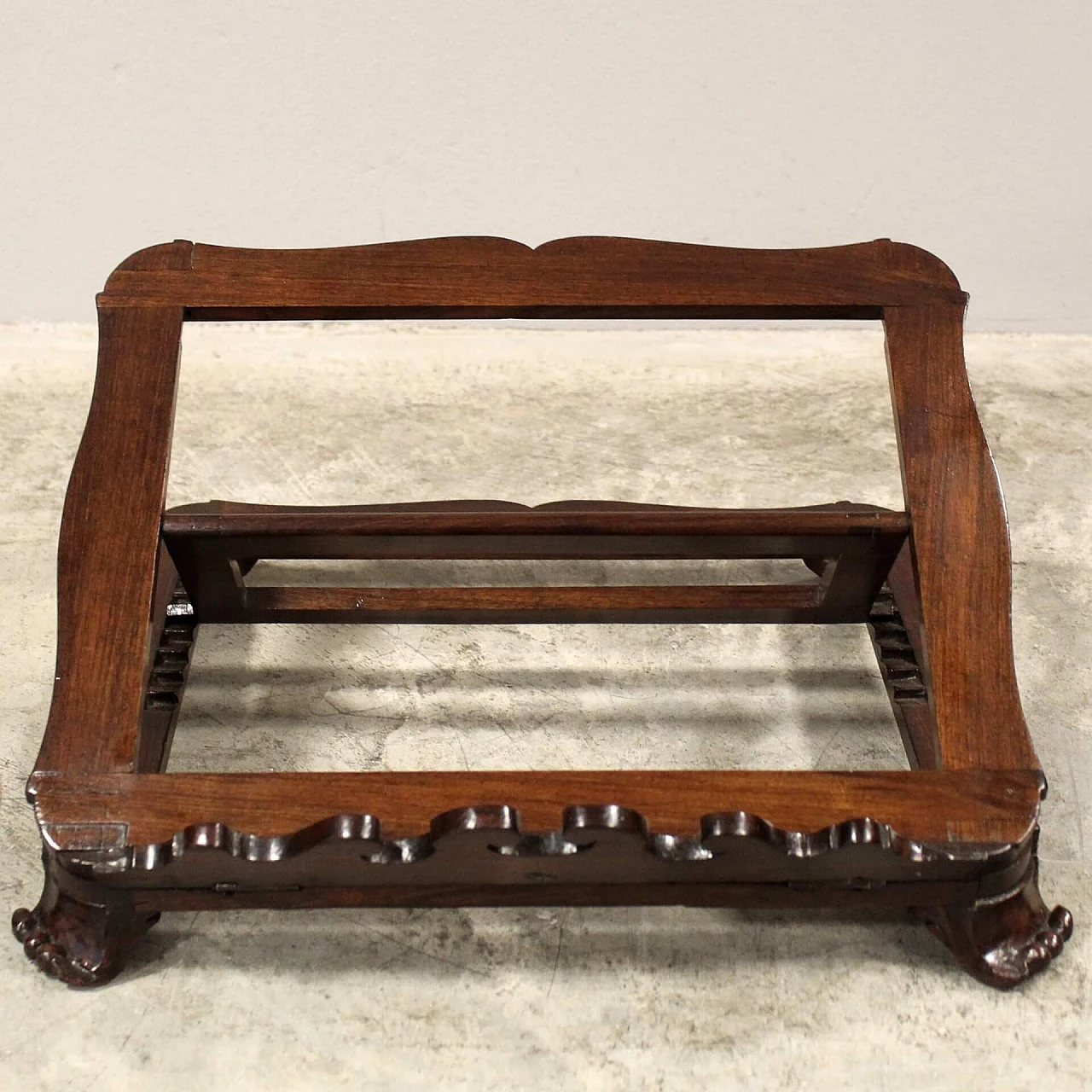 Solid walnut table lectern, late 19th century 2