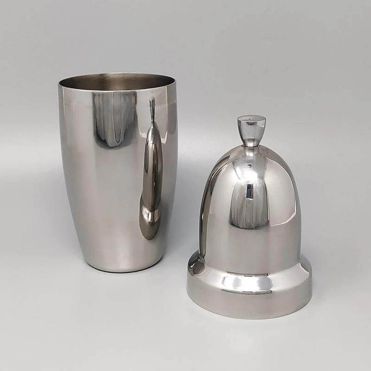 Cocktail shaker WMF Cromargan di Jo Laubner, anni '70 2