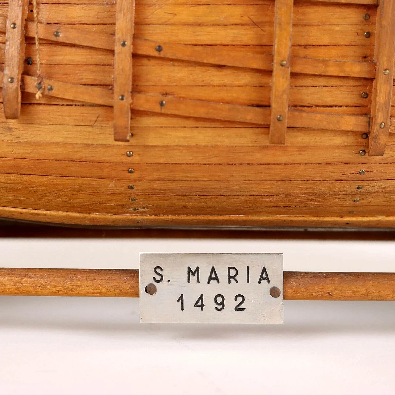 Wood caravel Santa Maria model 6