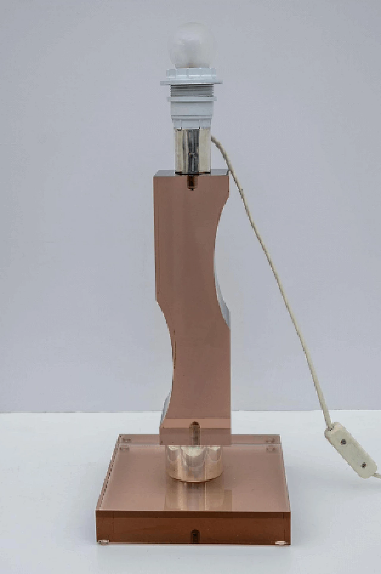 Lampada da tavolo in plexiglass e argento, anni '70 8