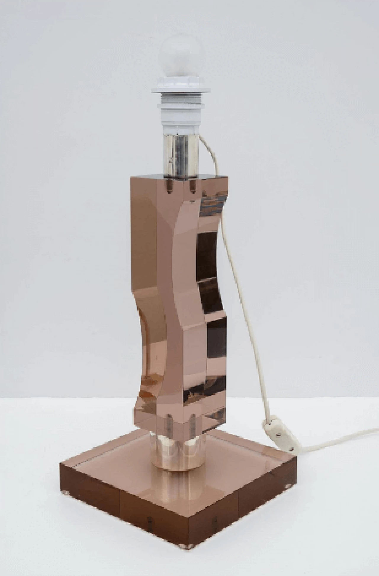 Lampada da tavolo in plexiglass e argento, anni '70 9