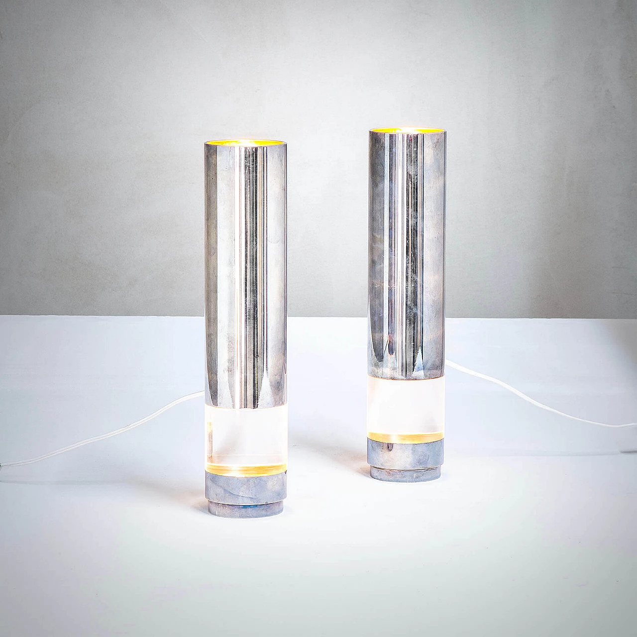 Pair of metal and plexi table lamps by Lino Sabattini for Christofle, 1970s 1