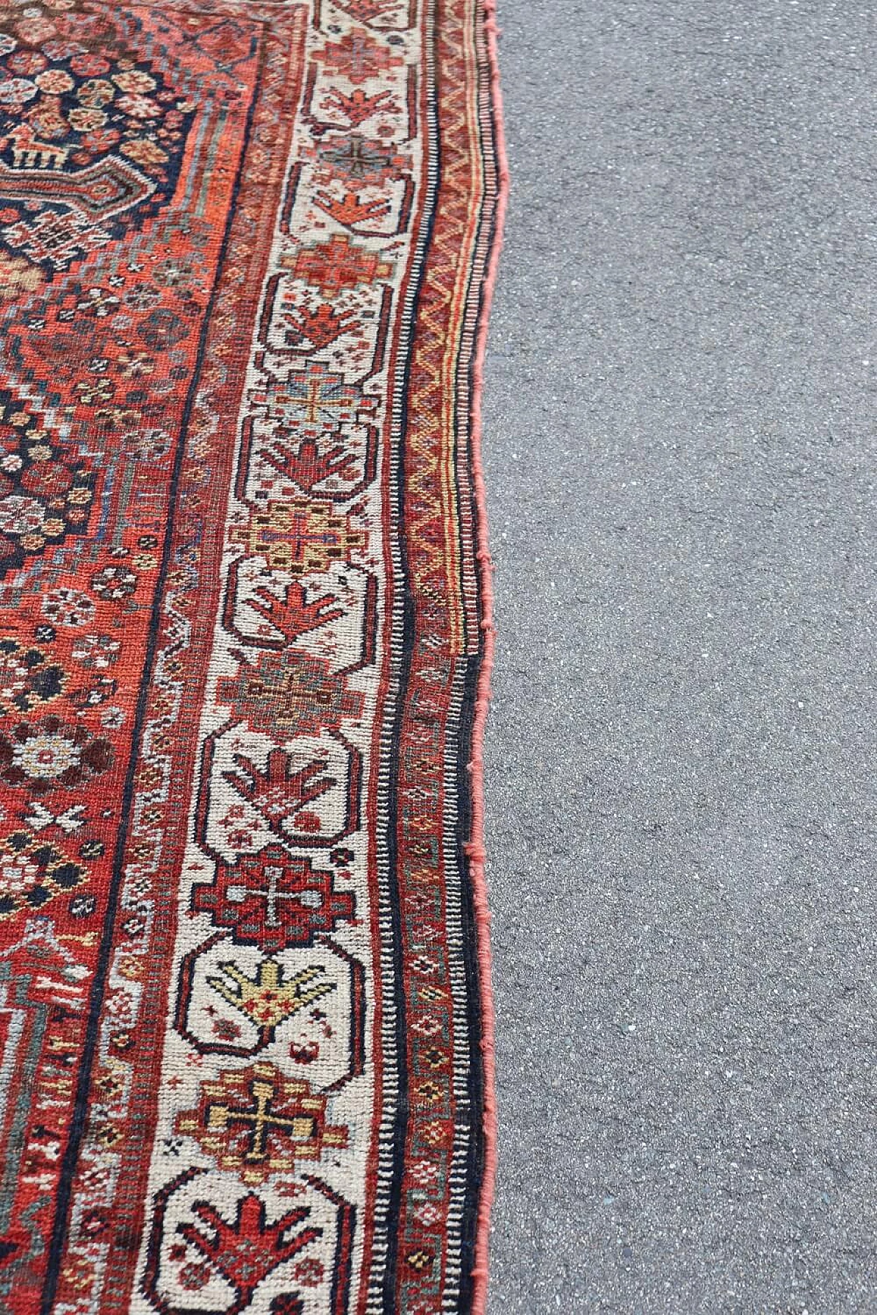 Persian Shiraz wool and cotton carpet, 1950s 8